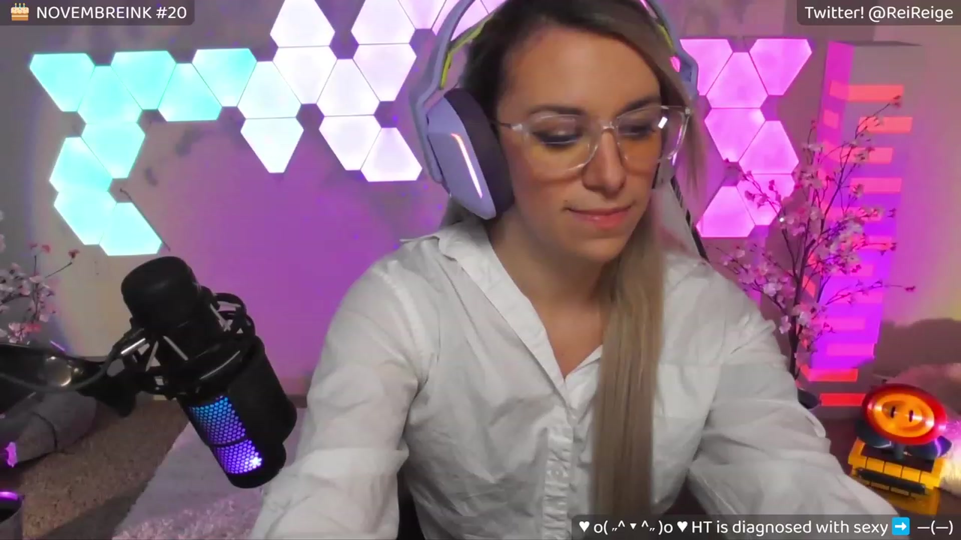 Gallery image thumbnail from DrReige's myfreecams stream on, 11/17/2023, 08:19 image 8 of 20