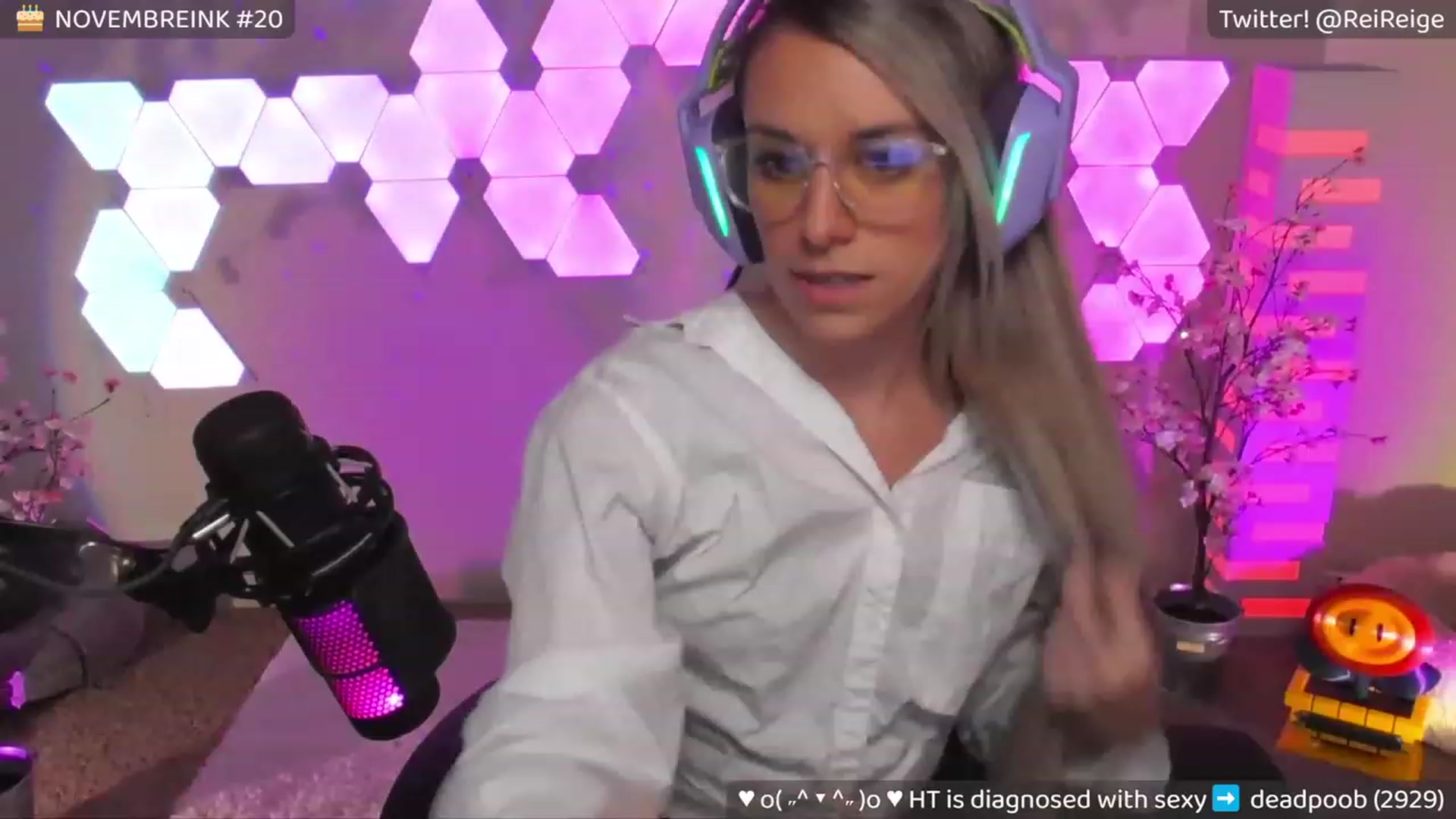 Gallery image thumbnail from DrReige's myfreecams stream on, 11/17/2023, 08:19 image 7 of 20