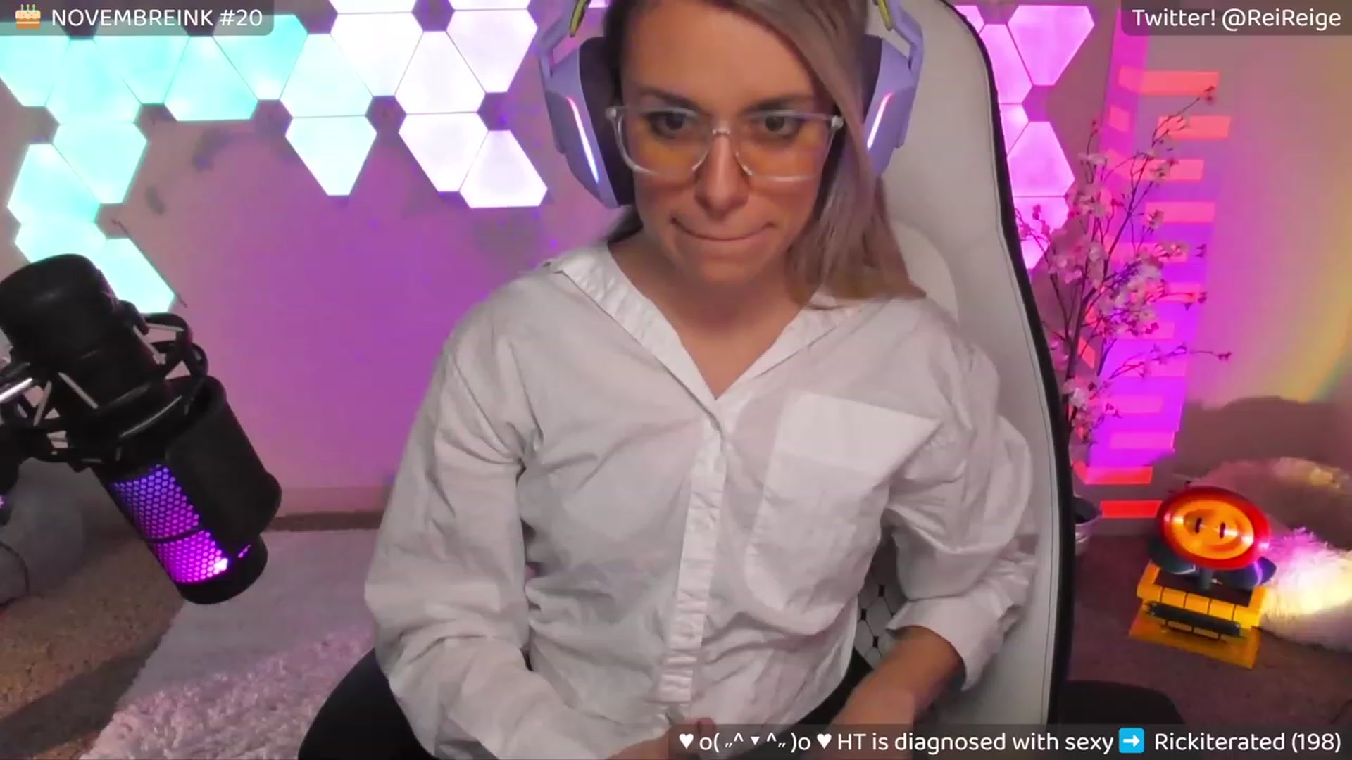 Gallery image thumbnail from DrReige's myfreecams stream on, 11/17/2023, 09:54 image 7 of 20