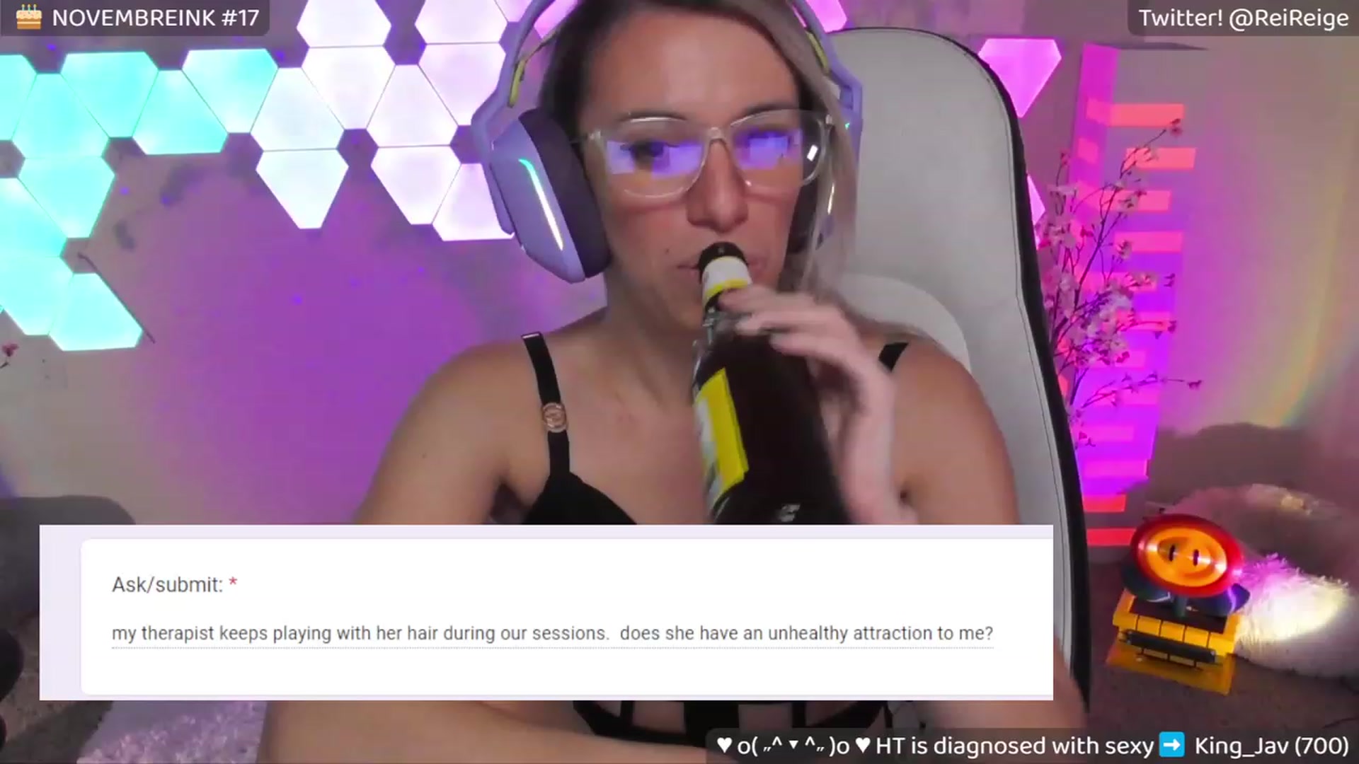 Gallery image thumbnail from DrReige's myfreecams stream on, 11/17/2023, 12:31 image 7 of 20
