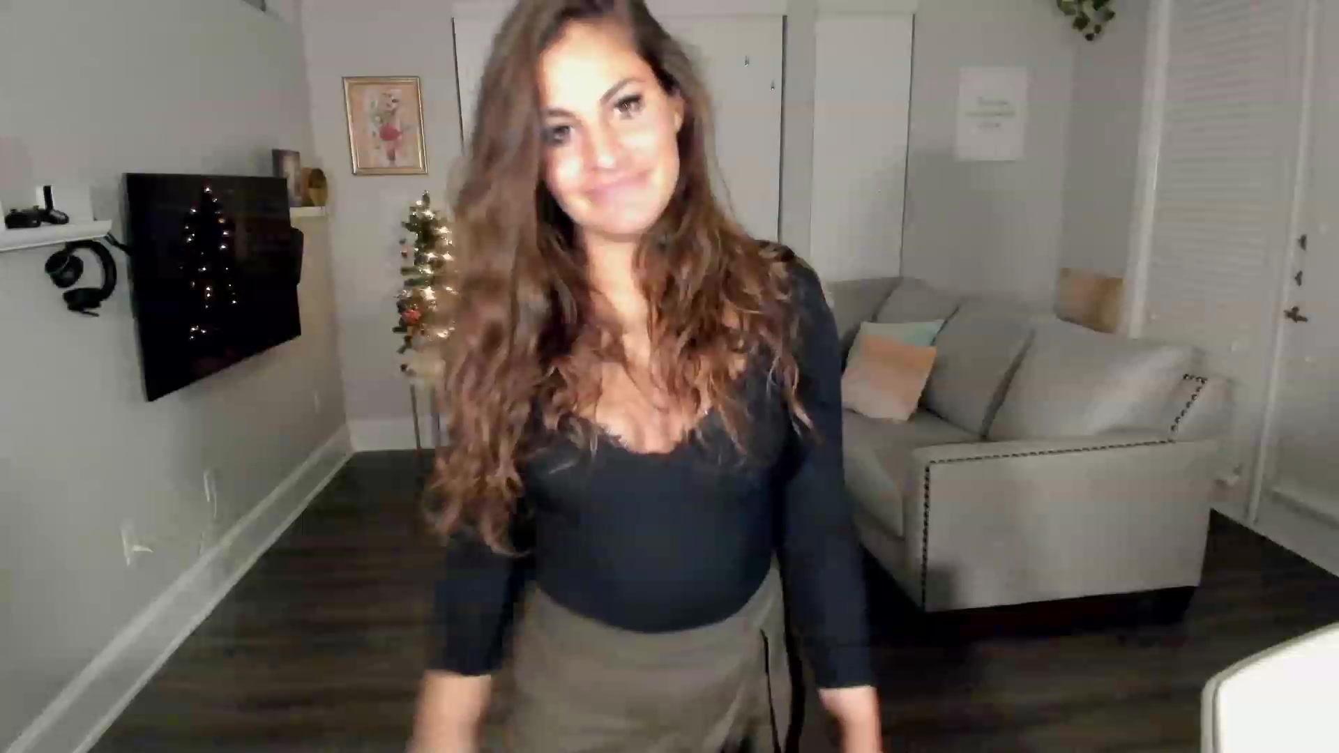 Gallery image thumbnail from Dr_MylaBanks's myfreecams stream on, 12/05/2022, 06:45 image 5 of 20