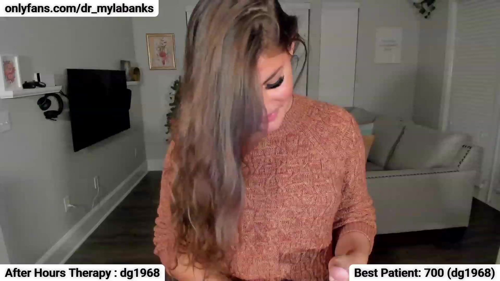 Gallery image thumbnail from Dr_MylaBanks's myfreecams stream on, 12/06/2022, 07:43 image 8 of 20