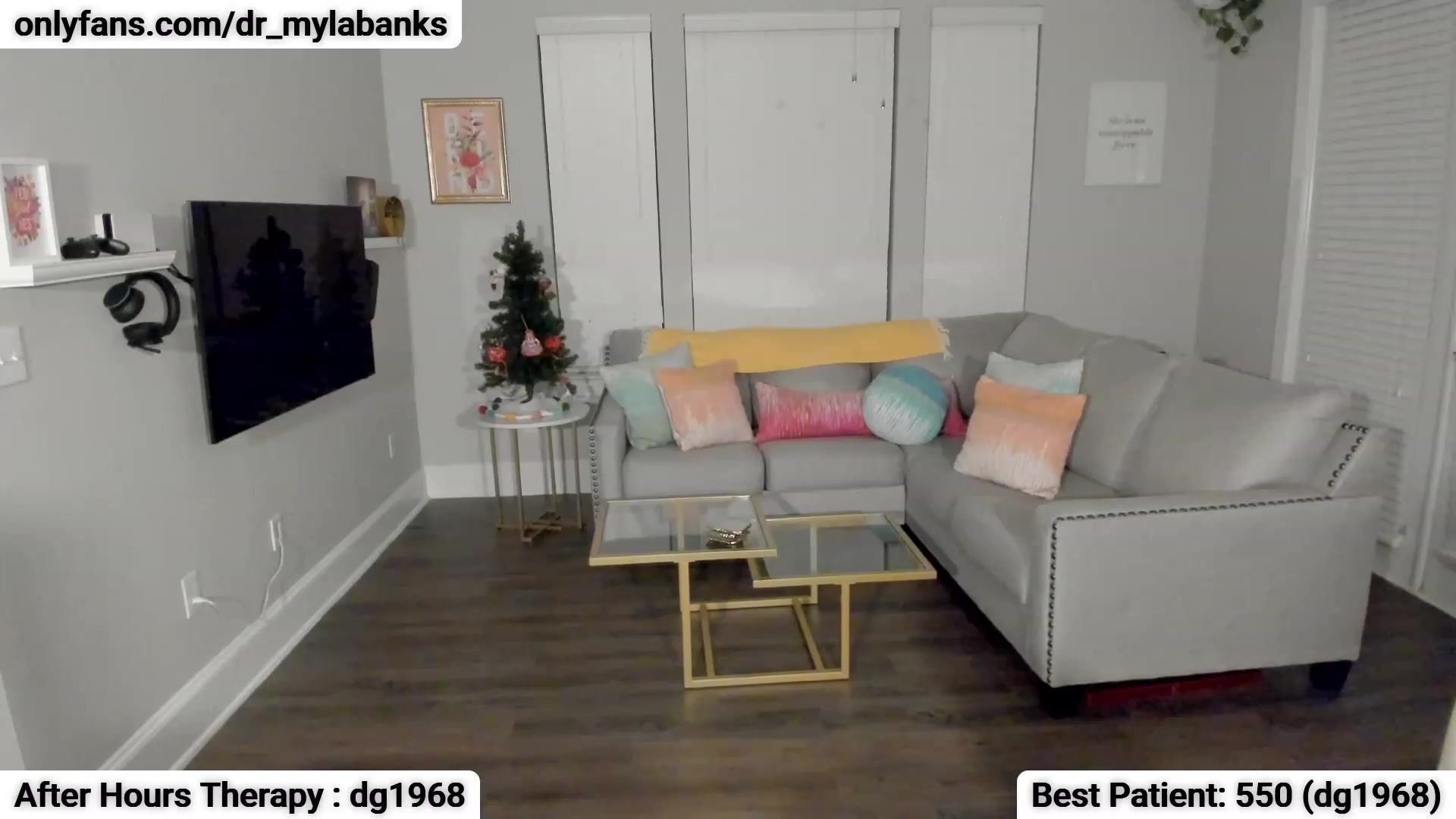 Gallery image thumbnail from Dr_MylaBanks's myfreecams stream on, 12/06/2022, 07:43 image 4 of 20