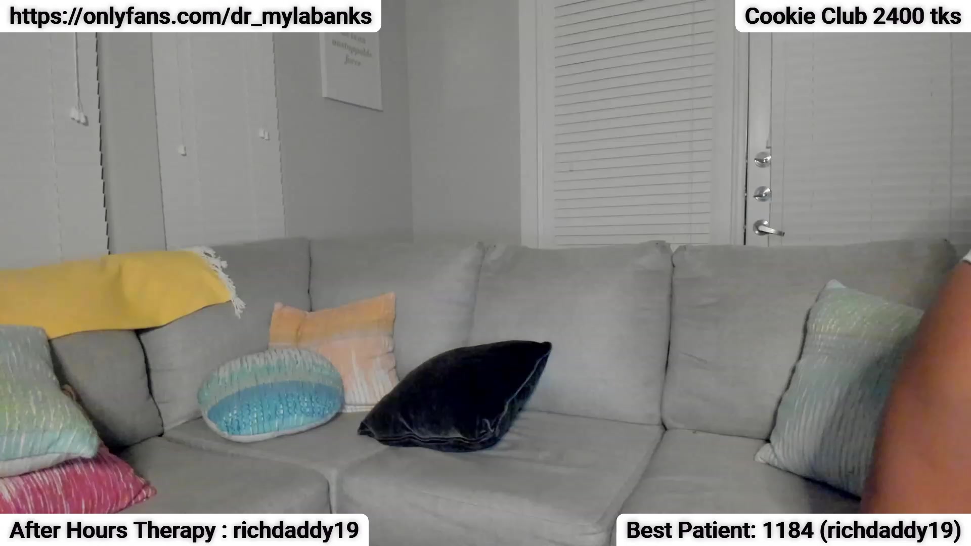 Gallery image thumbnail from Dr_MylaBanks's myfreecams stream on, 12/09/2022, 07:03 image 5 of 20