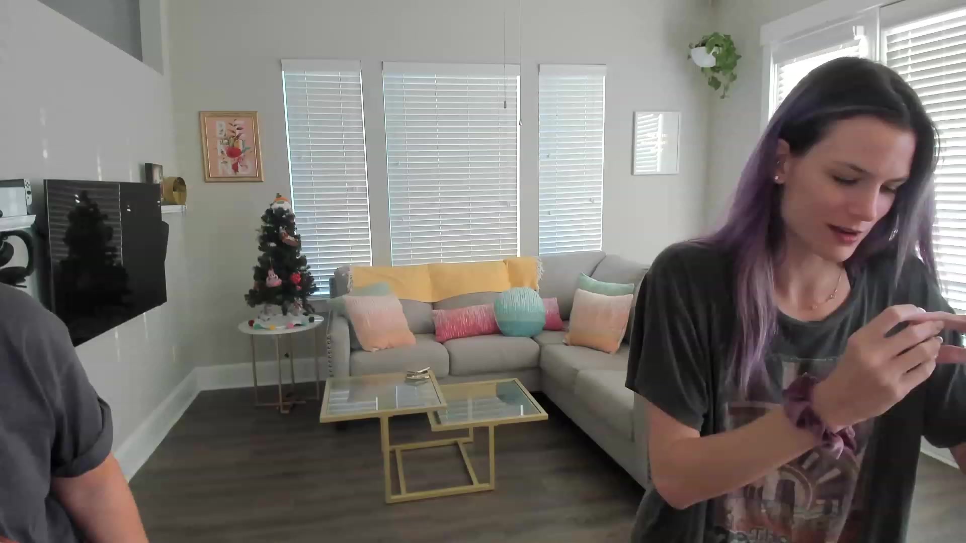 Gallery image thumbnail from Dr_MylaBanks's myfreecams stream on, 12/15/2022, 03:35 image 1 of 20