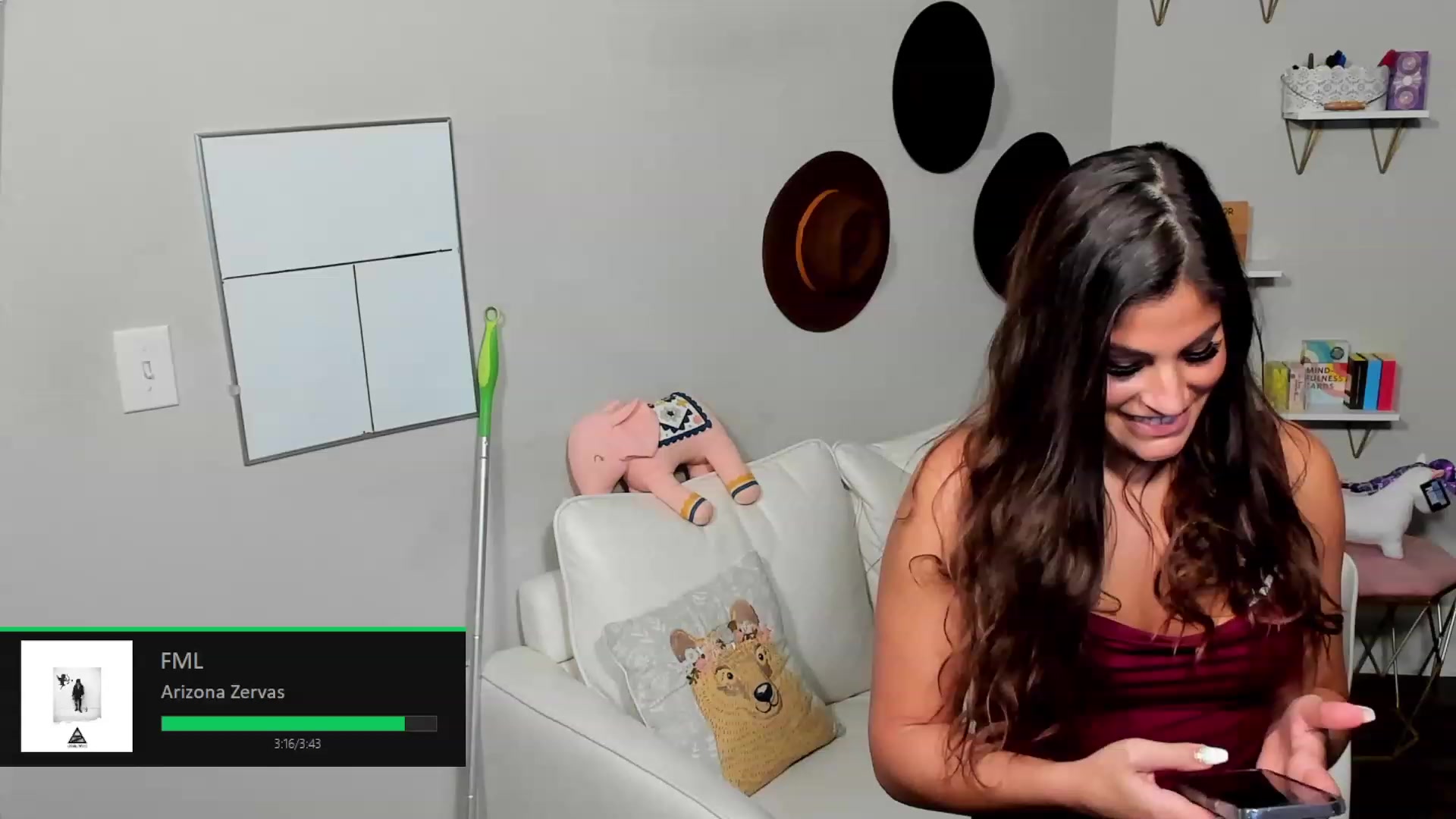 Gallery image thumbnail from Dr_MylaBanks's myfreecams stream on, 01/13/2023, 03:00 image 13 of 20