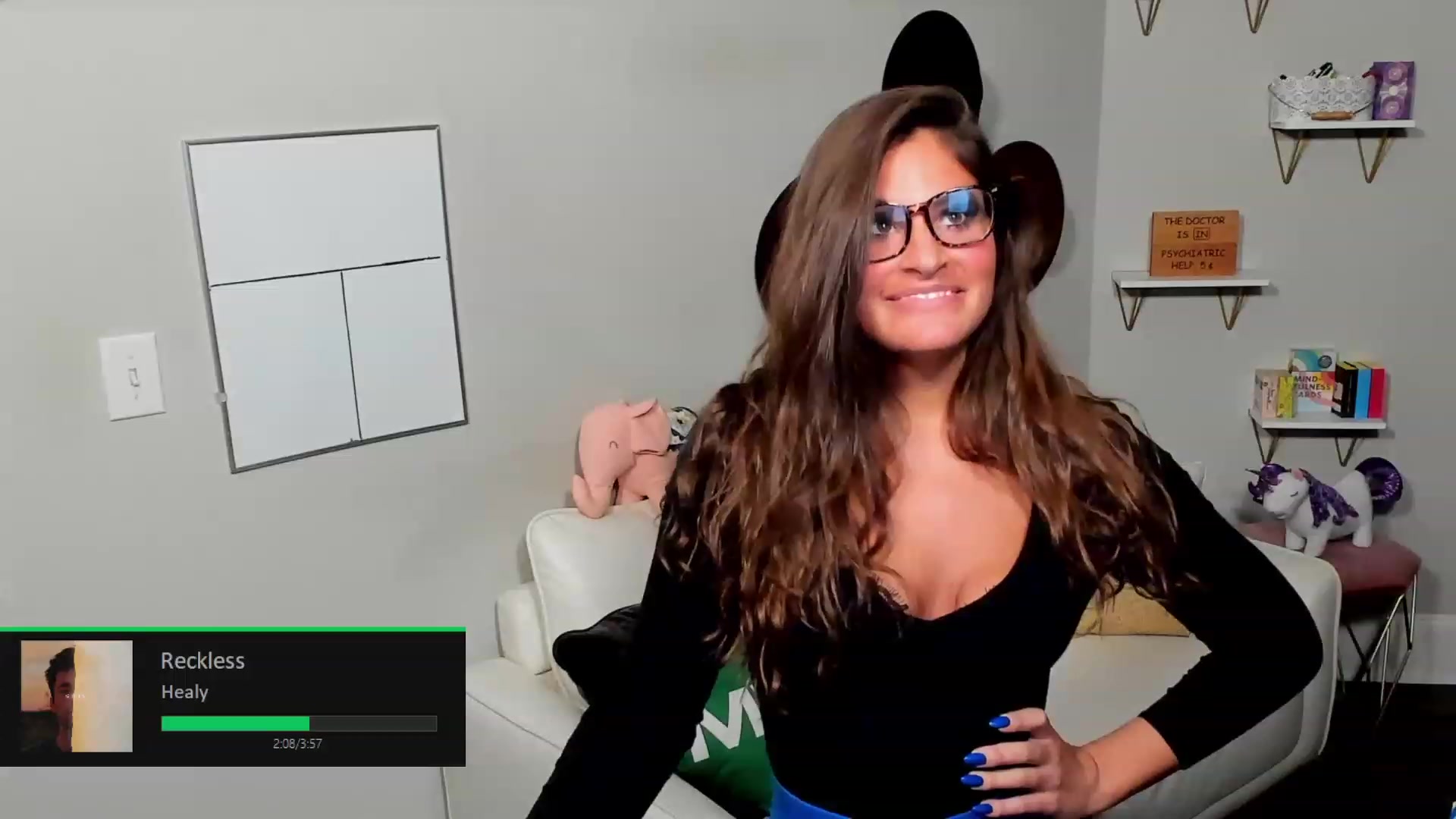 Gallery image thumbnail from Dr_MylaBanks's myfreecams stream on, 02/14/2023, 05:24 image 11 of 20