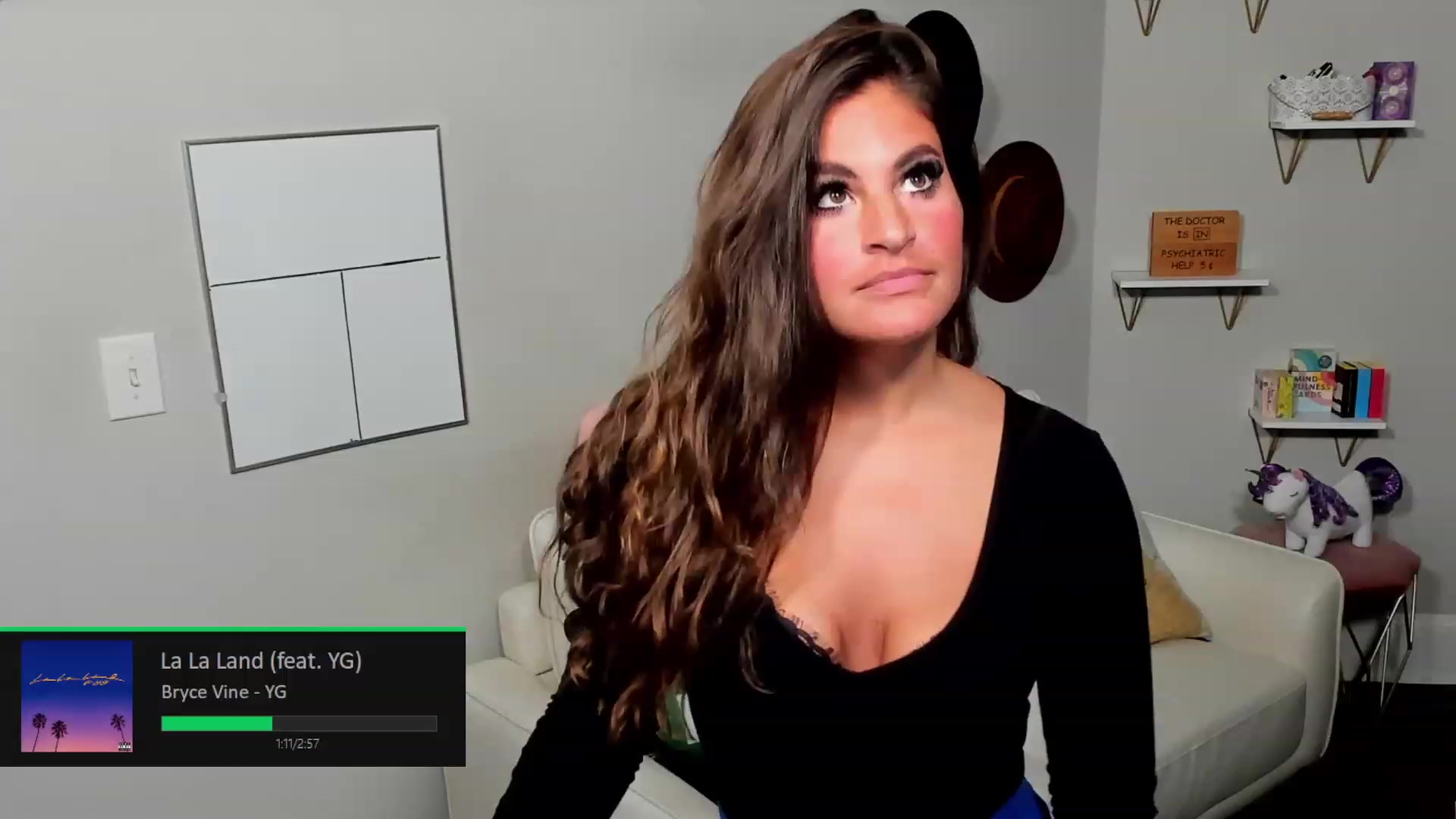 Gallery image thumbnail from Dr_MylaBanks's myfreecams stream on, 02/14/2023, 05:24 image 3 of 20