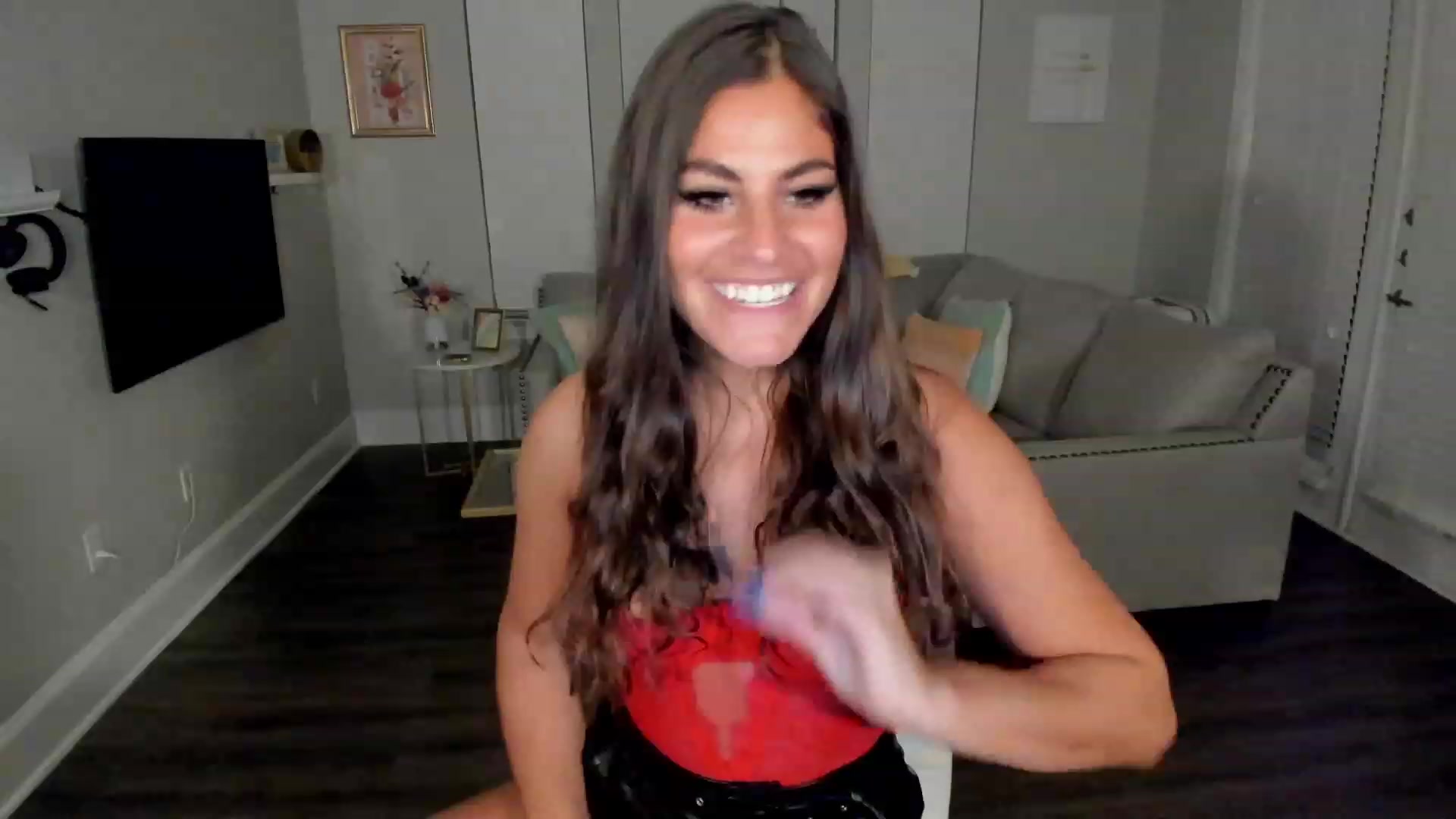 Gallery image thumbnail from Dr_MylaBanks's myfreecams stream on, 02/15/2023, 04:30 image 1 of 20