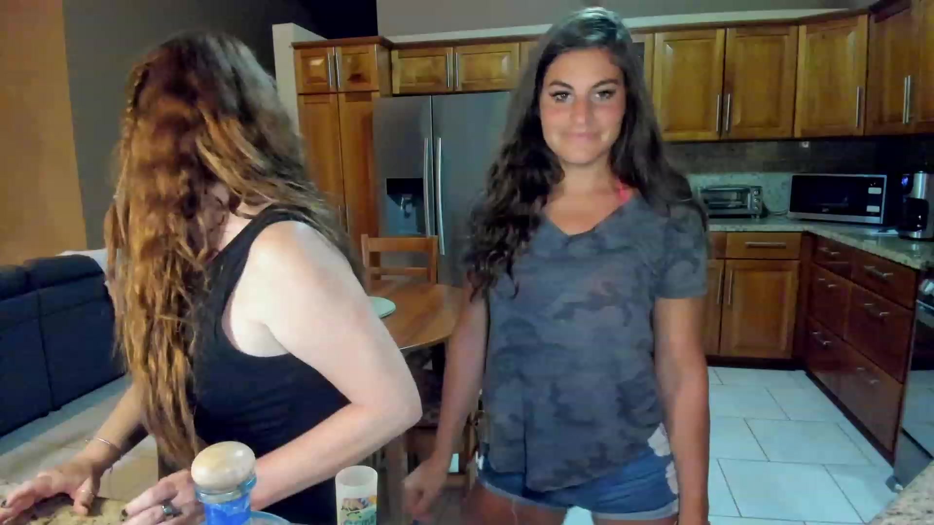 Gallery image thumbnail from Dr_MylaBanks's myfreecams stream on, 03/02/2023, 07:23 image 8 of 20