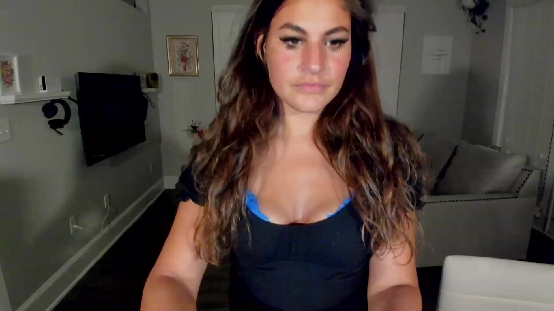 Gallery image thumbnail from Dr_MylaBanks's myfreecams stream on, 03/07/2023, 06:16 image 1 of 20