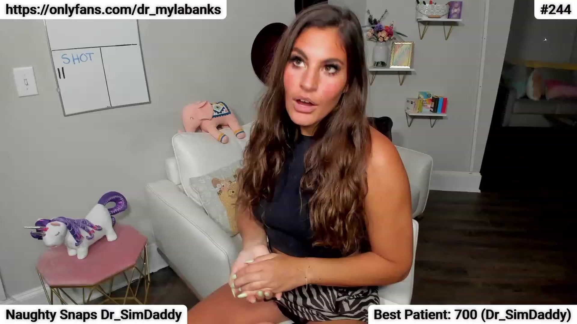 Gallery image thumbnail from Dr_MylaBanks's myfreecams stream on, 03/13/2023, 02:46 image 8 of 20