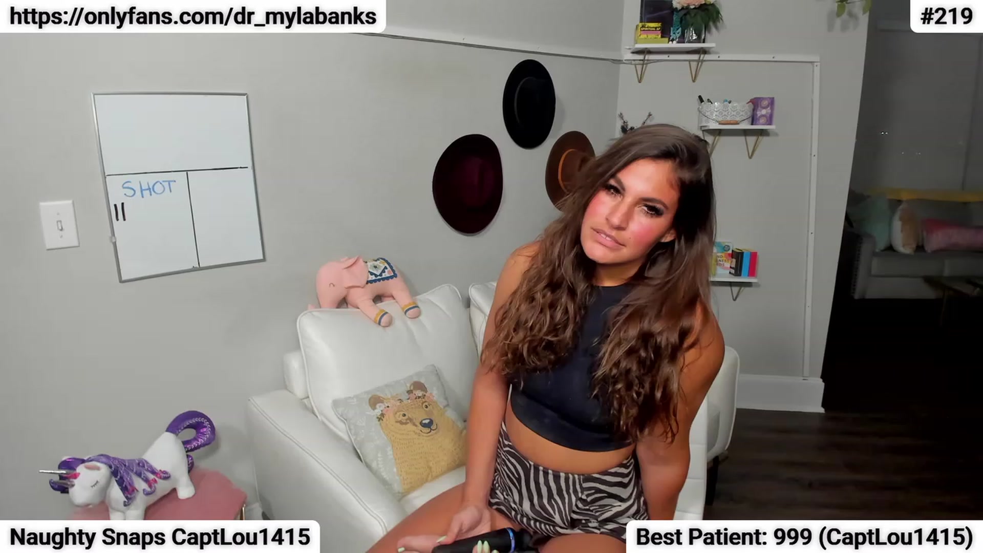 Gallery image thumbnail from Dr_MylaBanks's myfreecams stream on, 03/13/2023, 02:46 image 14 of 20