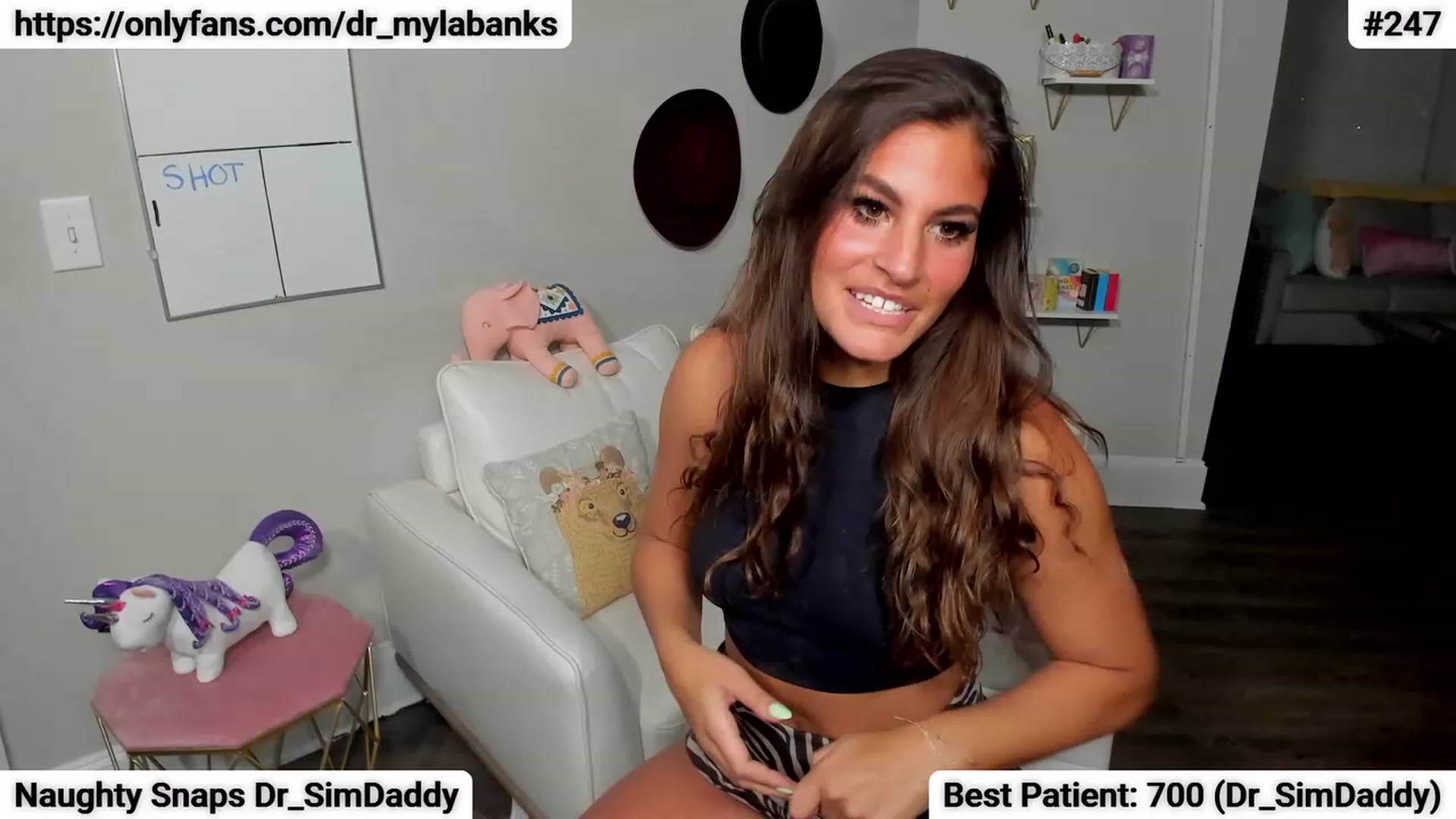 Gallery image thumbnail from Dr_MylaBanks's myfreecams stream on, 03/13/2023, 02:46 image 3 of 20