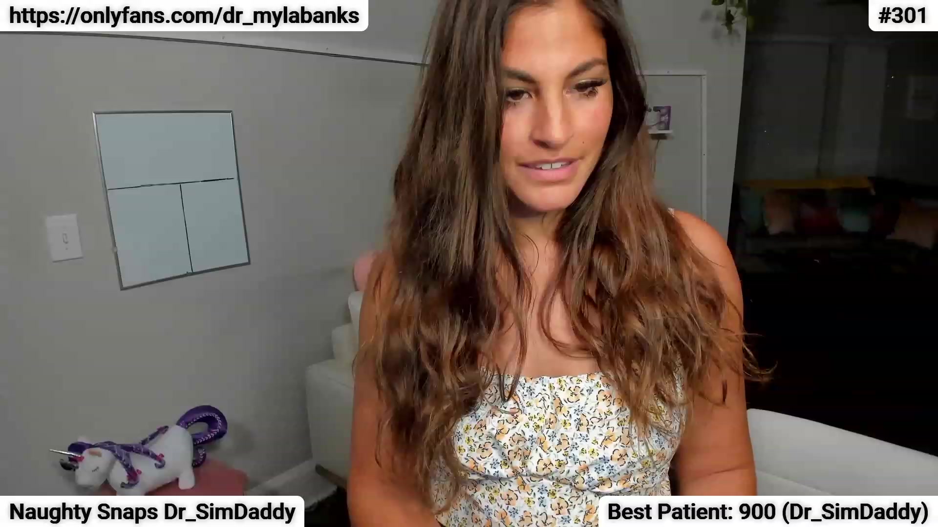 Gallery image thumbnail from Dr_MylaBanks's myfreecams stream on, 03/28/2023, 03:22 image 4 of 20