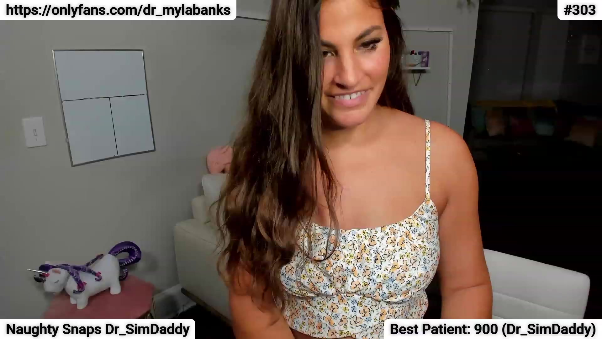 Gallery image thumbnail from Dr_MylaBanks's myfreecams stream on, 03/28/2023, 03:22 image 2 of 20