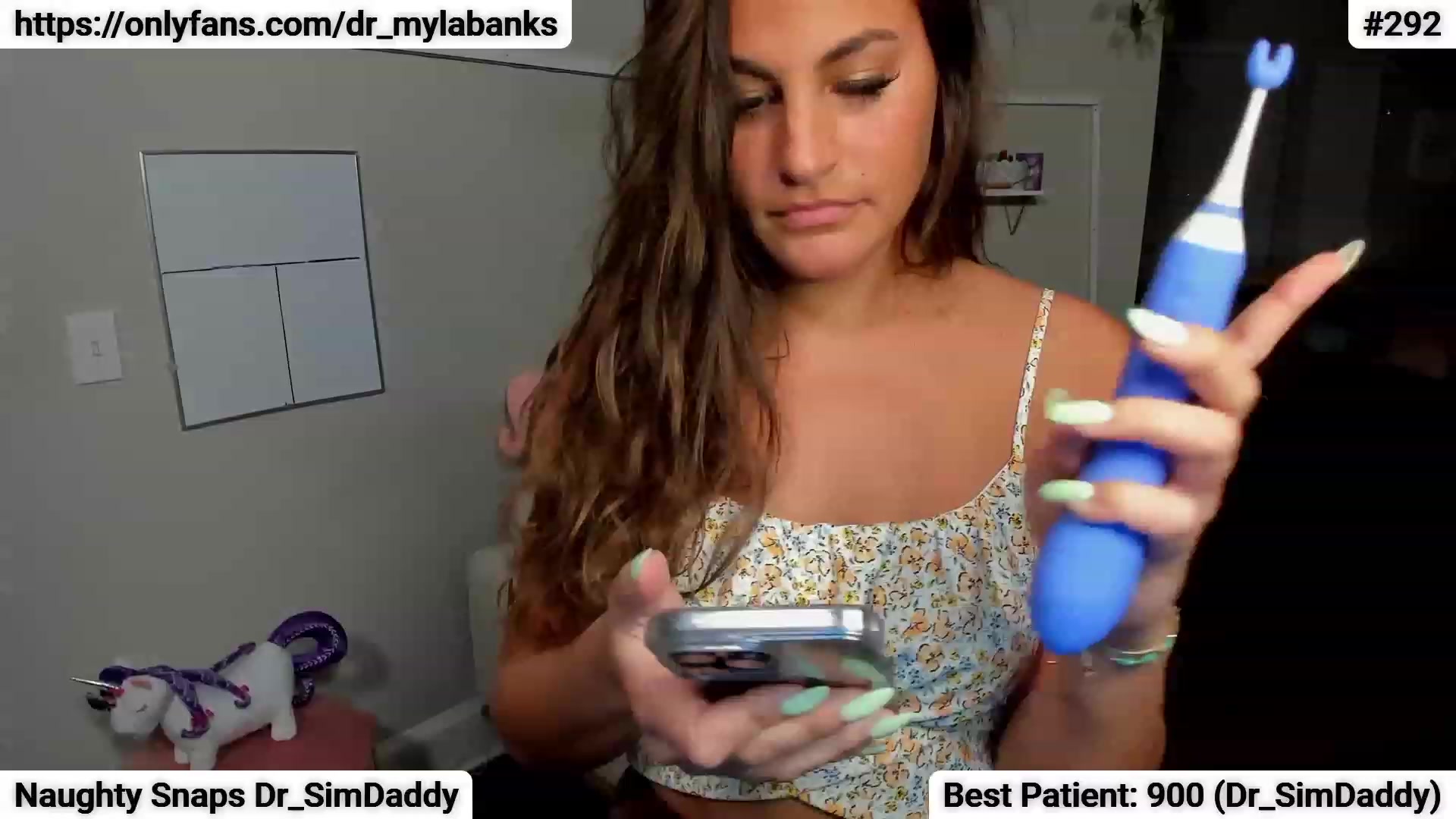 Gallery image thumbnail from Dr_MylaBanks's myfreecams stream on, 03/28/2023, 03:22 image 12 of 20