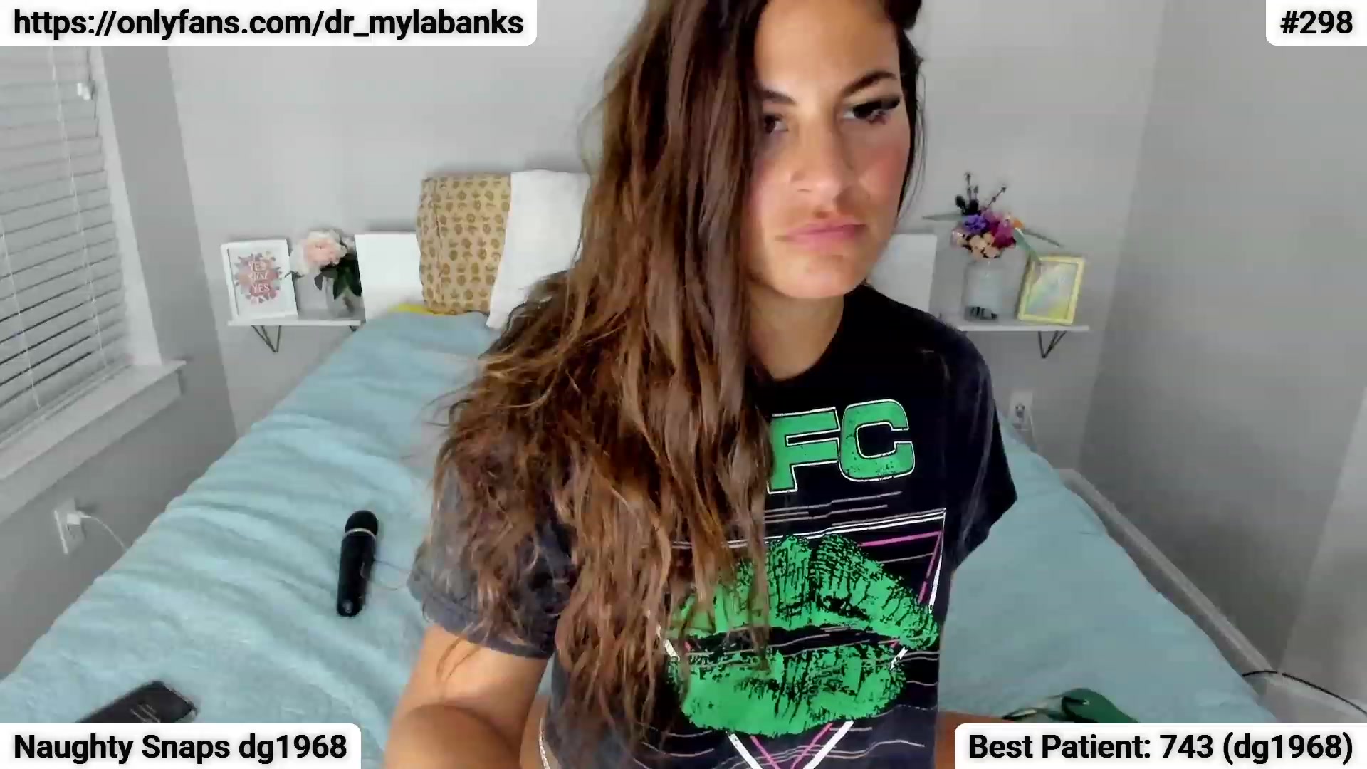 Gallery image thumbnail from Dr_MylaBanks's myfreecams stream on, 03/29/2023, 04:30 image 15 of 20