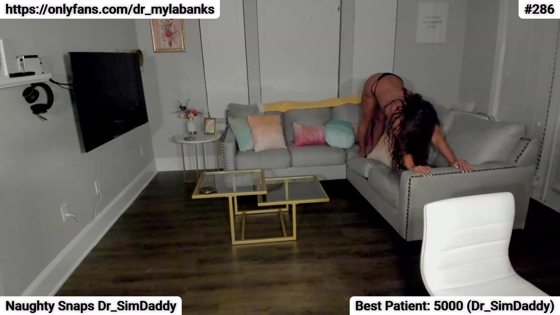 Gallery image thumbnail from Dr_MylaBanks's myfreecams stream on, 04/03/2023, 05:01 image 13 of 20