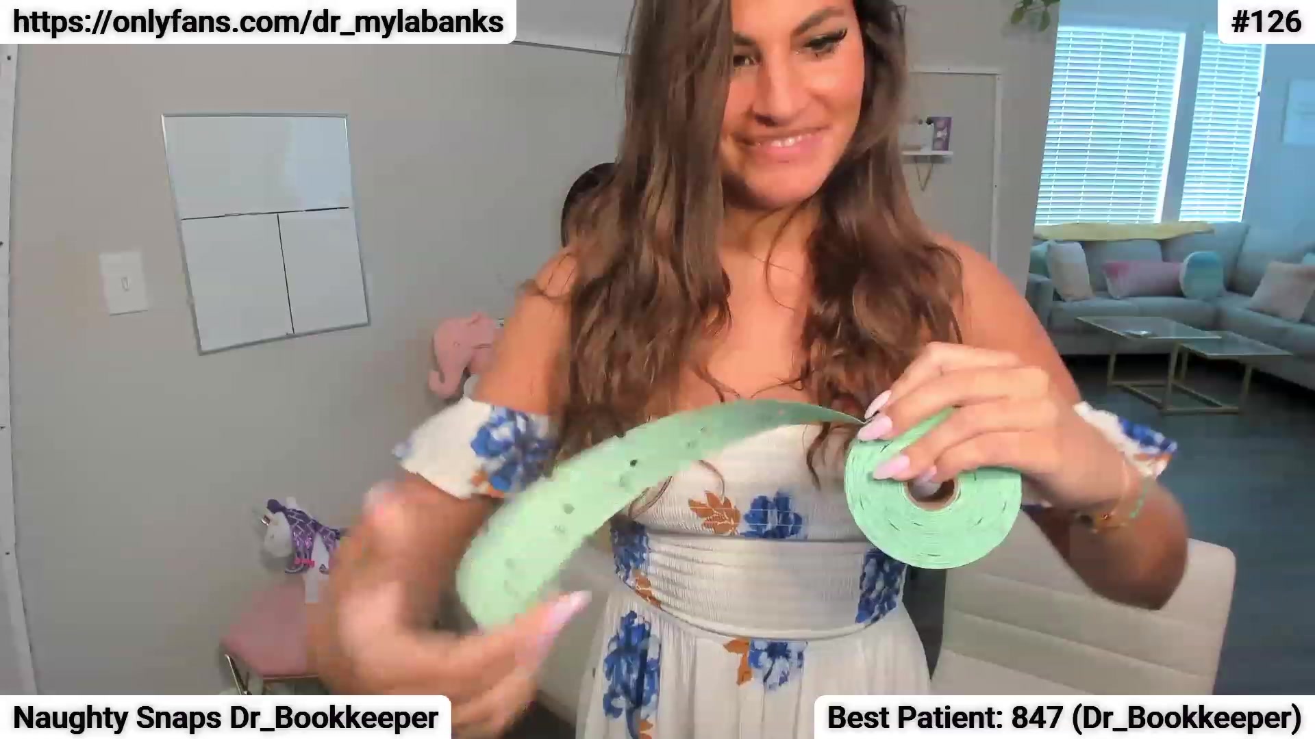 Gallery image thumbnail from Dr_MylaBanks's myfreecams stream on, 04/18/2023, 16:14 image 12 of 20