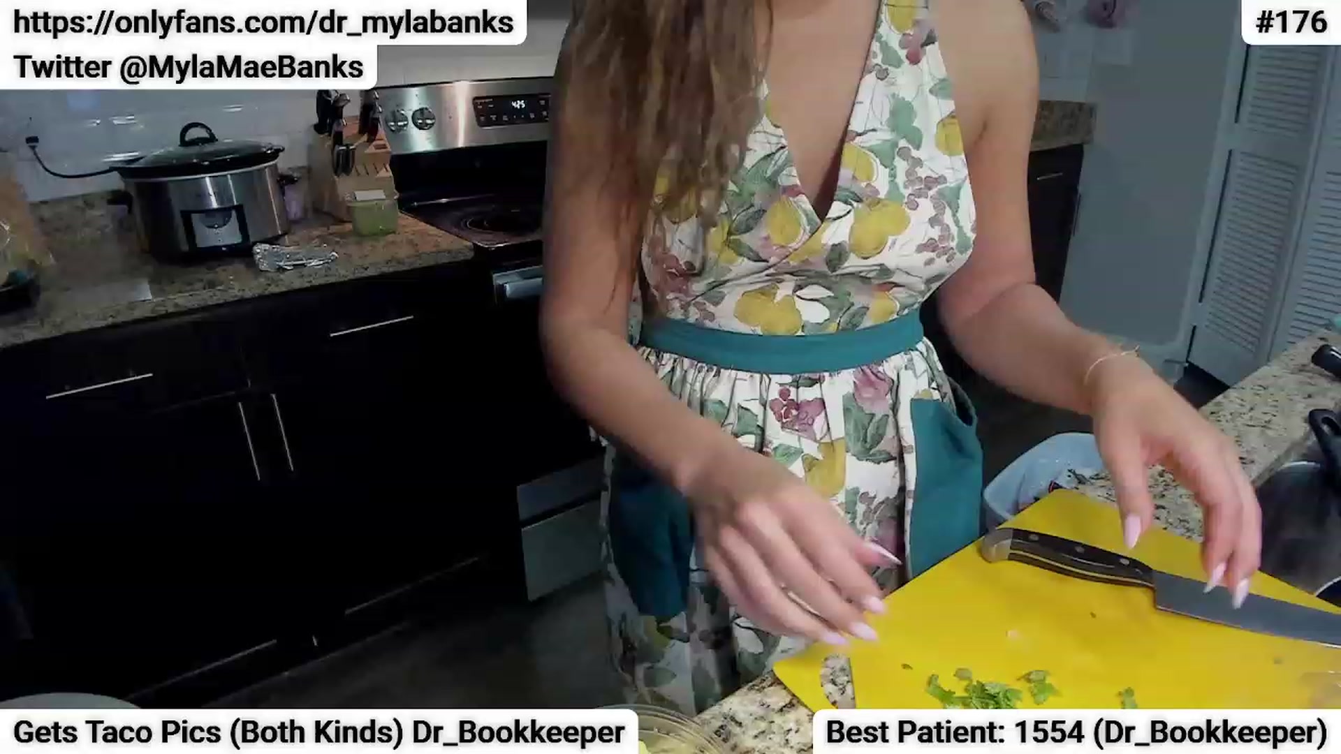 Gallery image thumbnail from Dr_MylaBanks's myfreecams stream on, 05/05/2023, 05:28 image 8 of 20