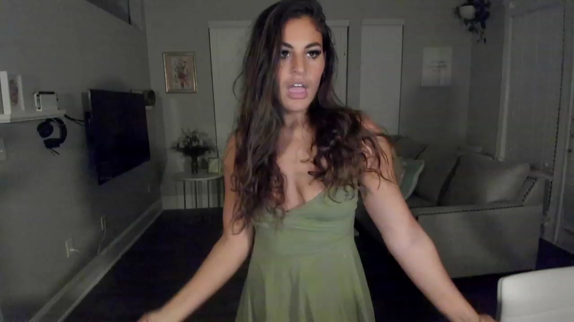 Gallery image thumbnail from Dr_MylaBanks's myfreecams stream on, 05/08/2023, 03:46 image 1 of 20