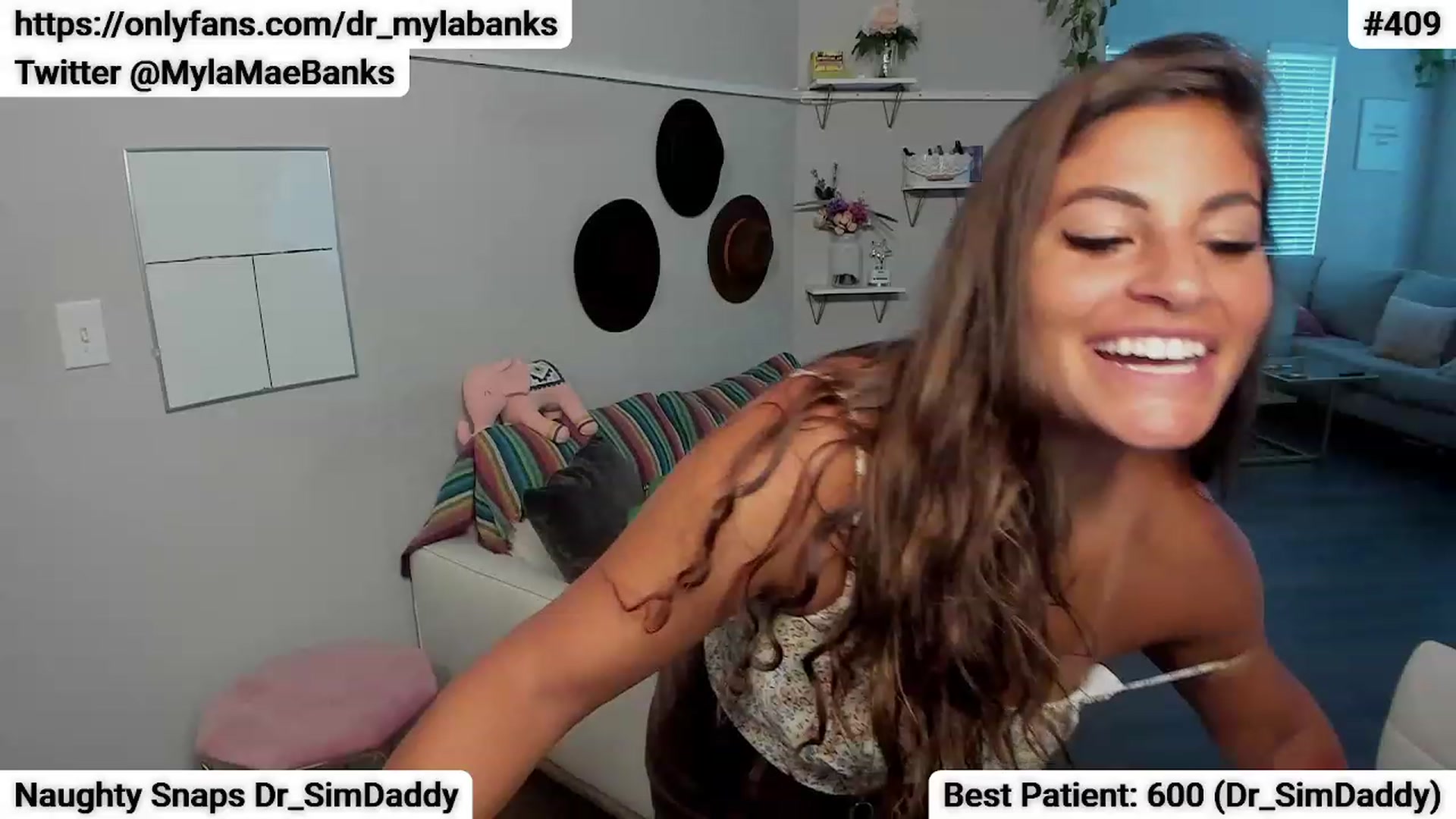 Gallery image thumbnail from Dr_MylaBanks's myfreecams stream on, 06/29/2023, 16:51 image 5 of 20