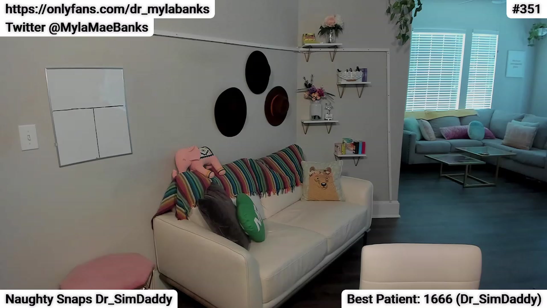 Gallery image thumbnail from Dr_MylaBanks's myfreecams stream on, 06/29/2023, 18:33 image 12 of 20