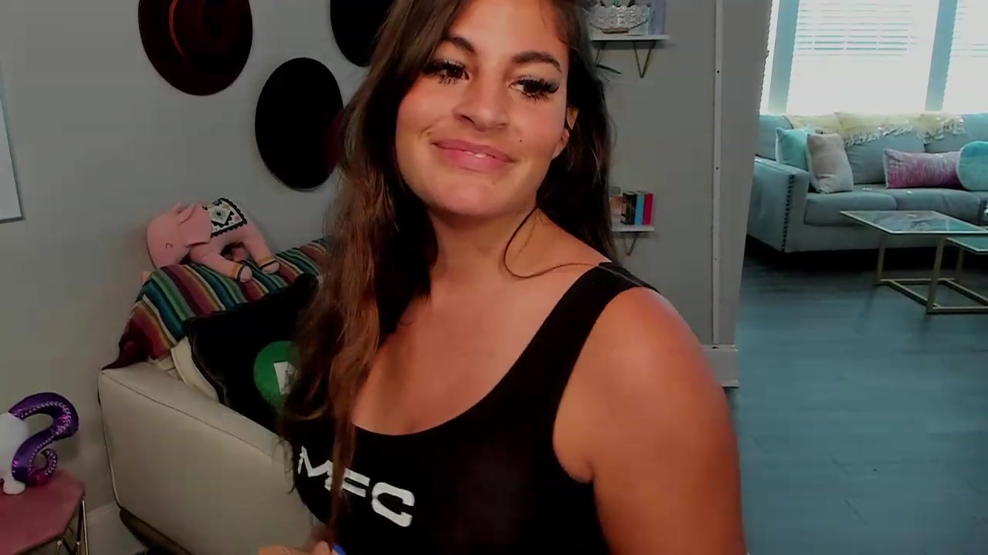 Gallery image thumbnail from Dr_MylaBanks's myfreecams stream on, 09/05/2023, 17:03 image 6 of 20