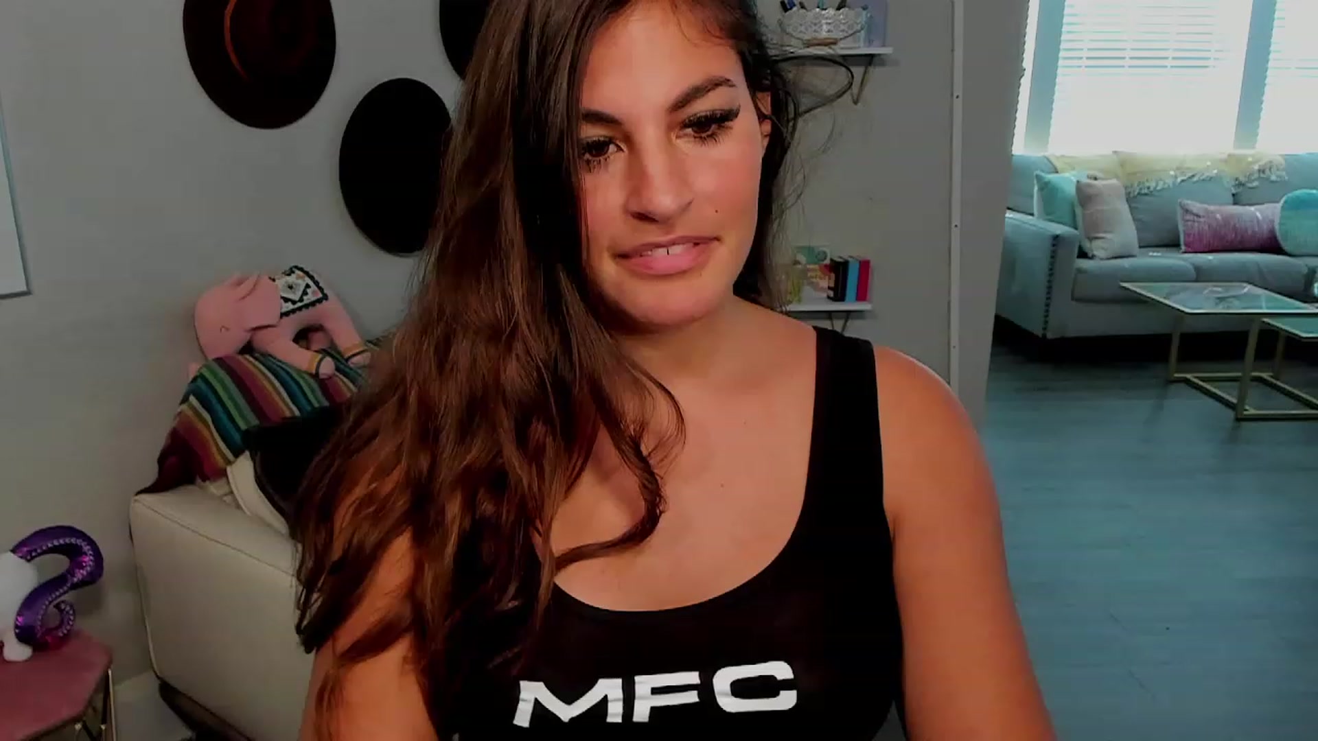 Gallery image thumbnail from Dr_MylaBanks's myfreecams stream on, 09/05/2023, 17:03 image 8 of 20