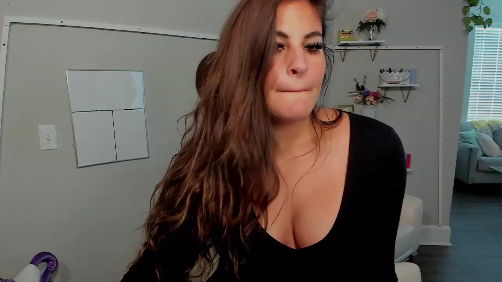 Gallery image thumbnail from Dr_MylaBanks's myfreecams stream on, 09/13/2023, 19:01 image 4 of 20