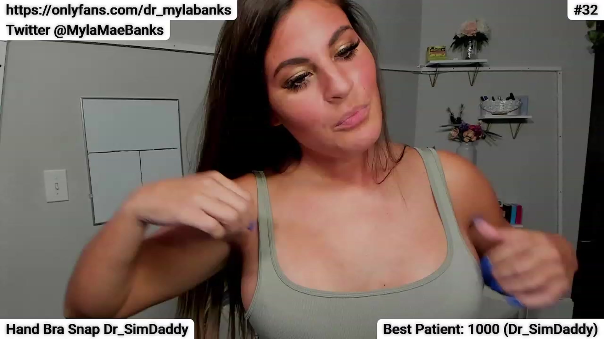 Gallery image thumbnail from Dr_MylaBanks's myfreecams stream on, 09/15/2023, 03:44 image 15 of 20