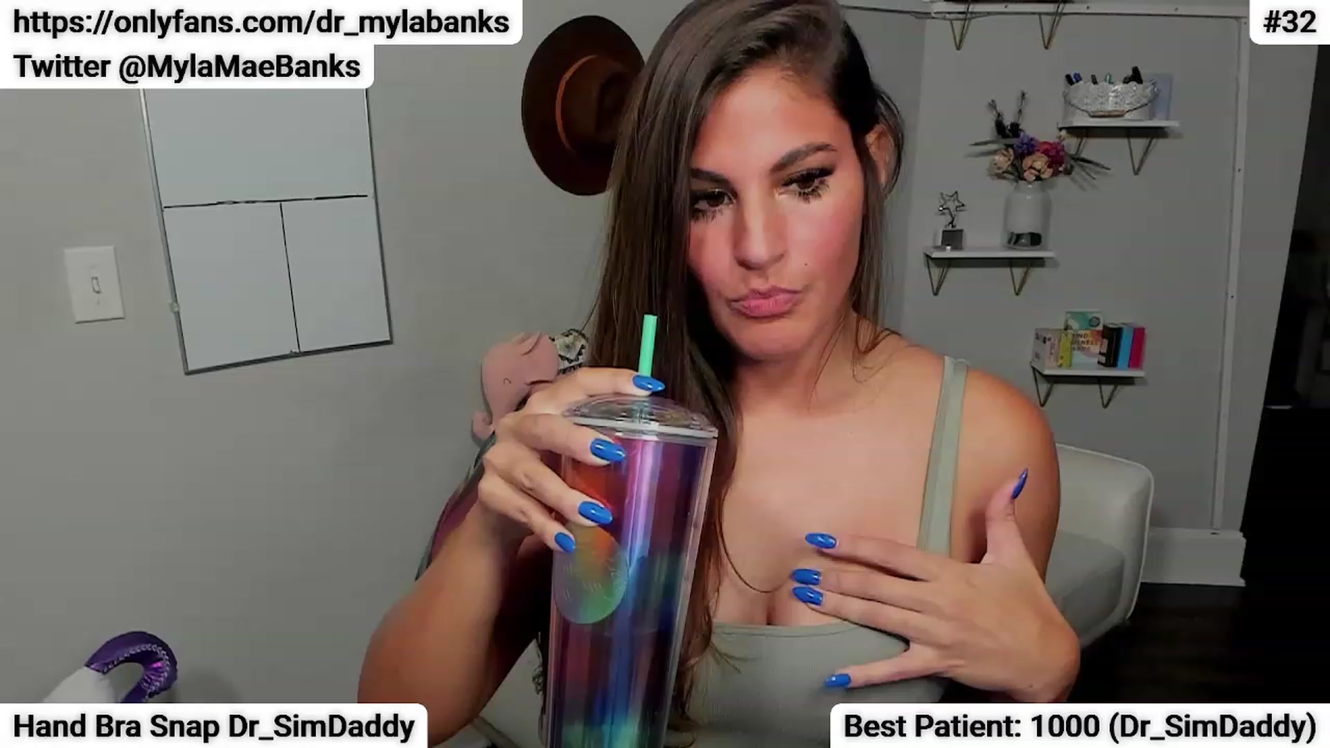 Gallery image thumbnail from Dr_MylaBanks's myfreecams stream on, 09/15/2023, 03:44 image 1 of 20