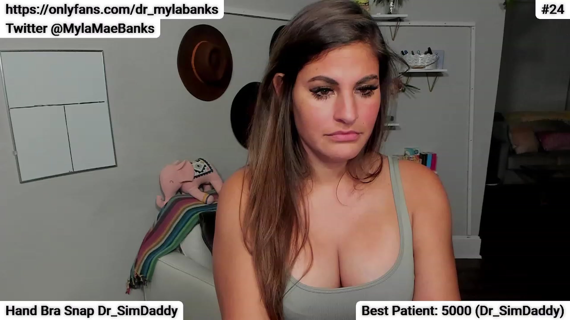 Gallery image thumbnail from Dr_MylaBanks's myfreecams stream on, 09/15/2023, 07:25 image 12 of 20