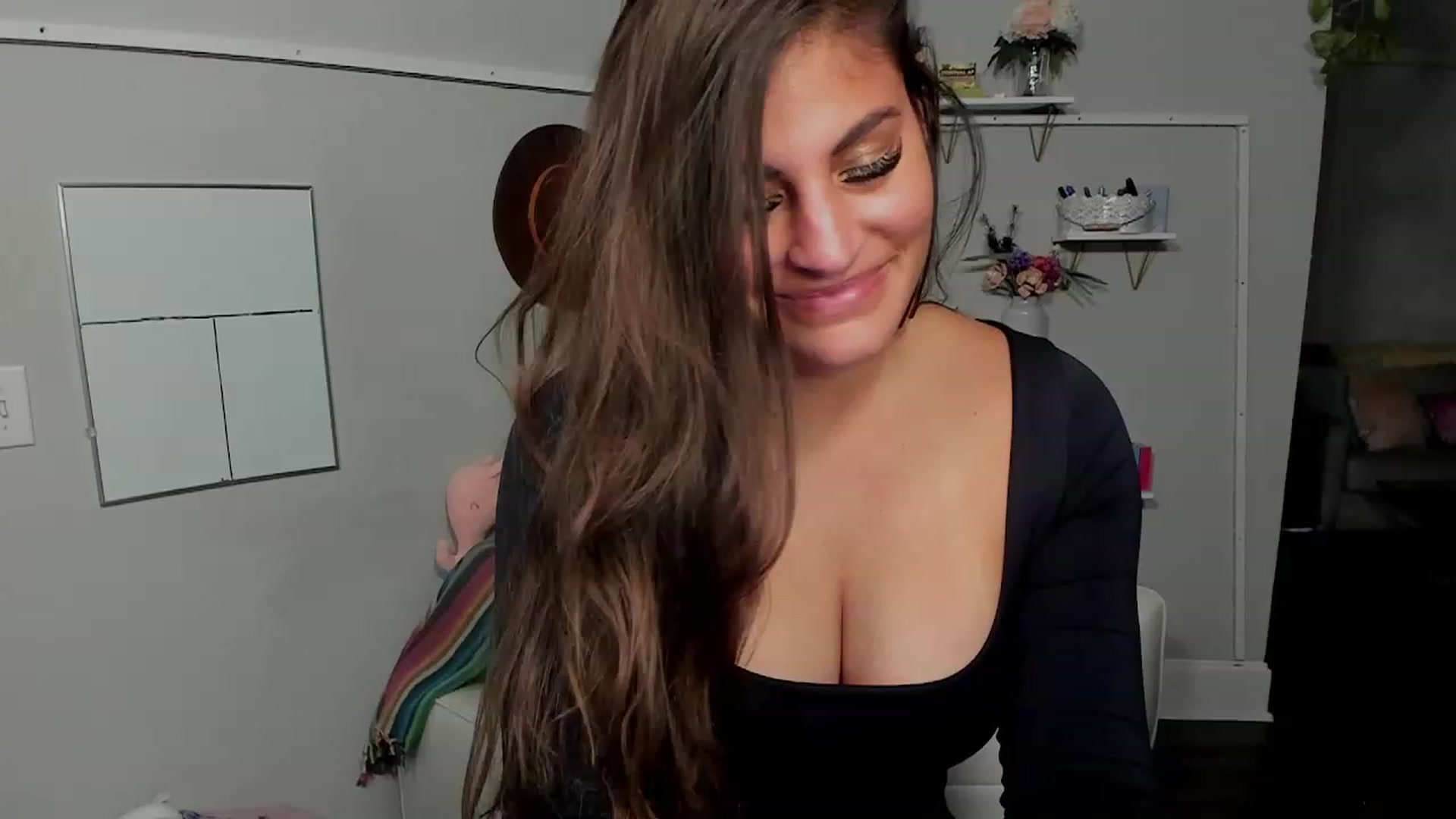 Gallery image thumbnail from Dr_MylaBanks's myfreecams stream on, 09/16/2023, 03:21 image 11 of 20