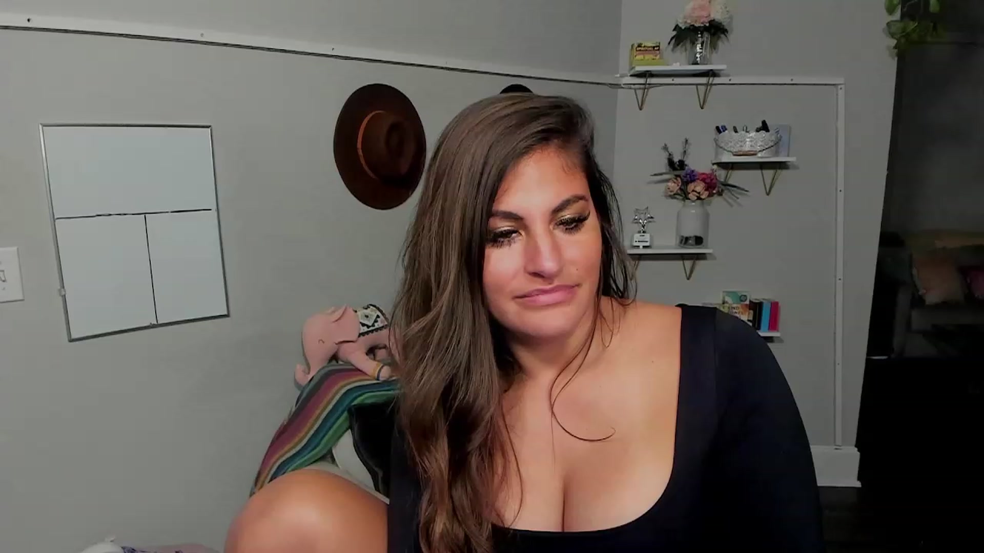 Gallery image thumbnail from Dr_MylaBanks's myfreecams stream on, 09/16/2023, 03:21 image 15 of 20