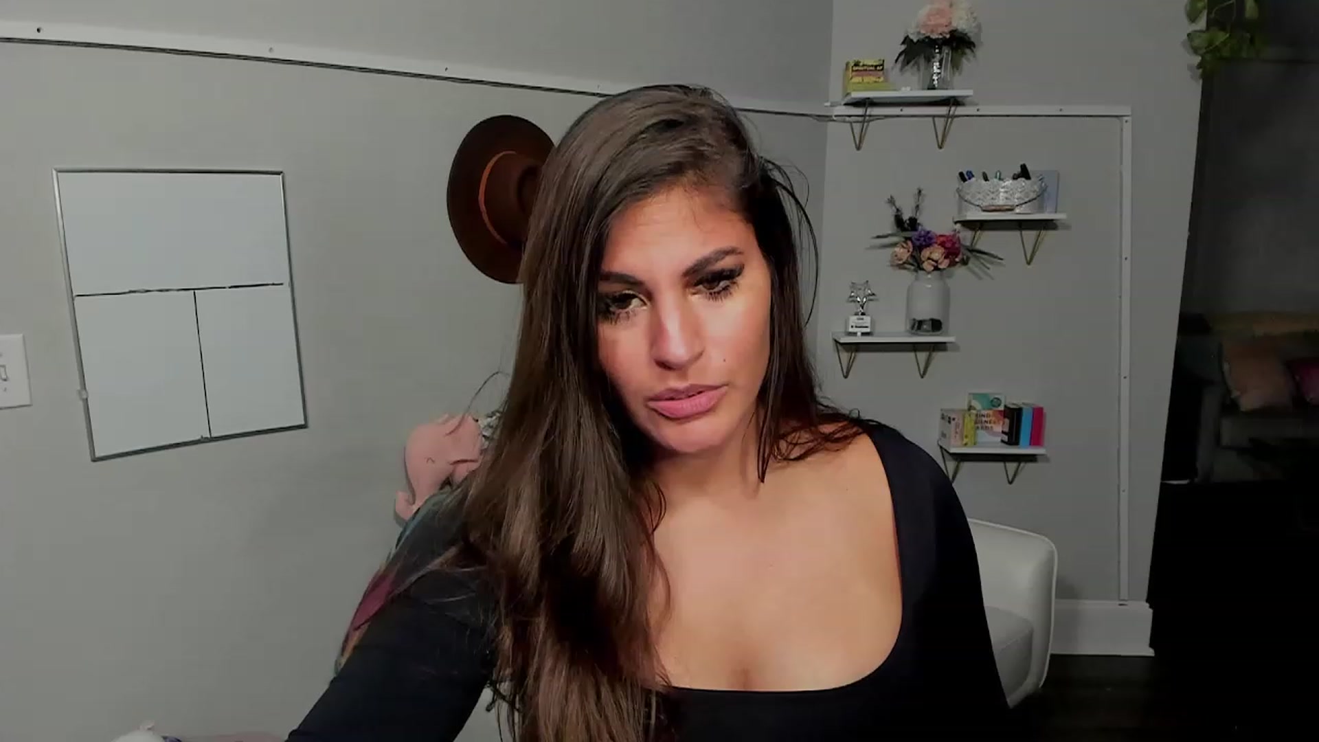 Gallery image thumbnail from Dr_MylaBanks's myfreecams stream on, 09/16/2023, 03:21 image 18 of 20