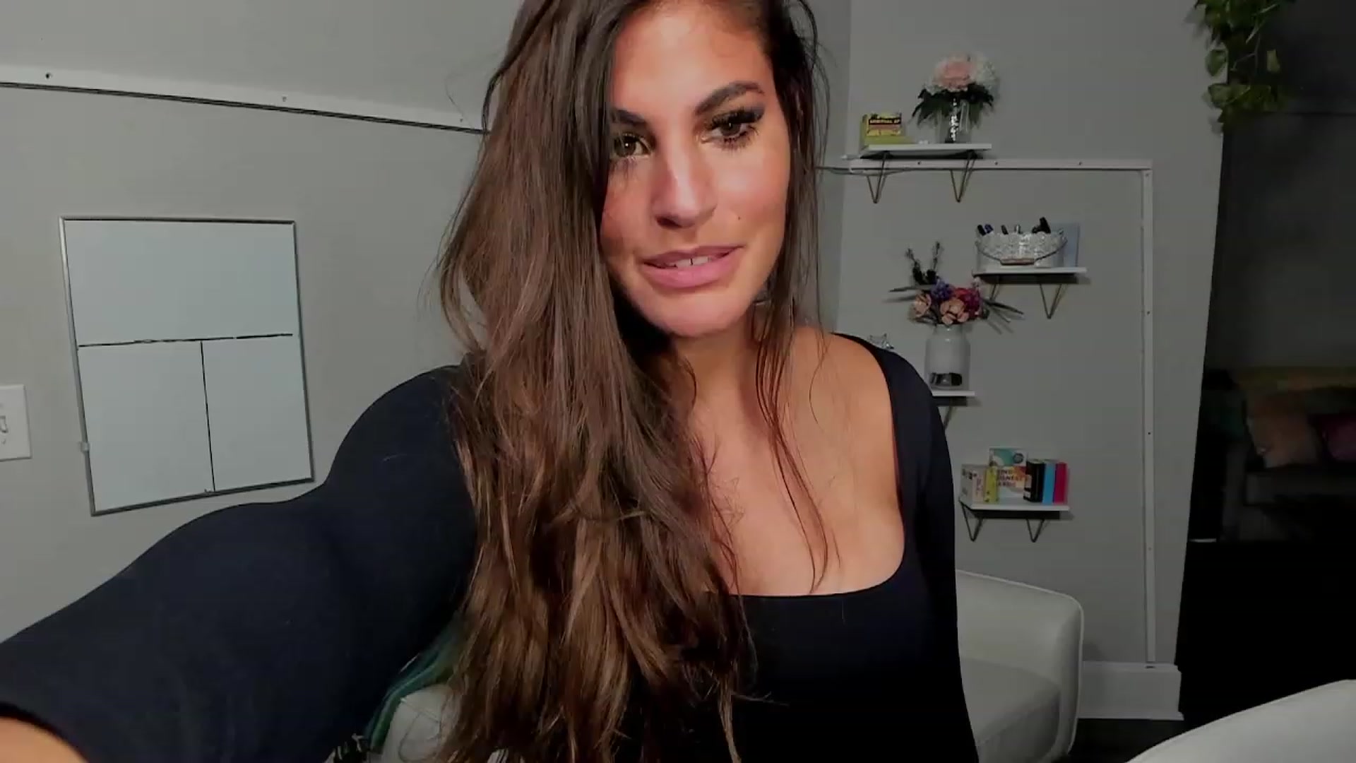 Gallery image thumbnail from Dr_MylaBanks's myfreecams stream on, 09/16/2023, 03:45 image 1 of 20