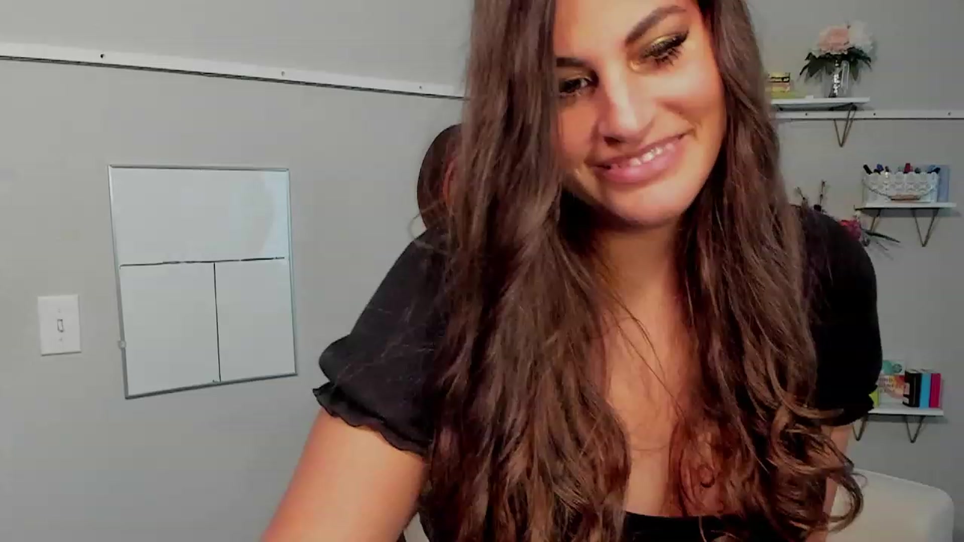 Gallery image thumbnail from Dr_MylaBanks's myfreecams stream on, 09/16/2023, 22:44 image 16 of 20