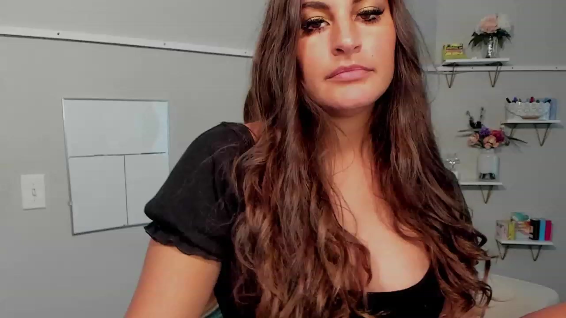 Gallery image thumbnail from Dr_MylaBanks's myfreecams stream on, 09/16/2023, 22:44 image 17 of 20