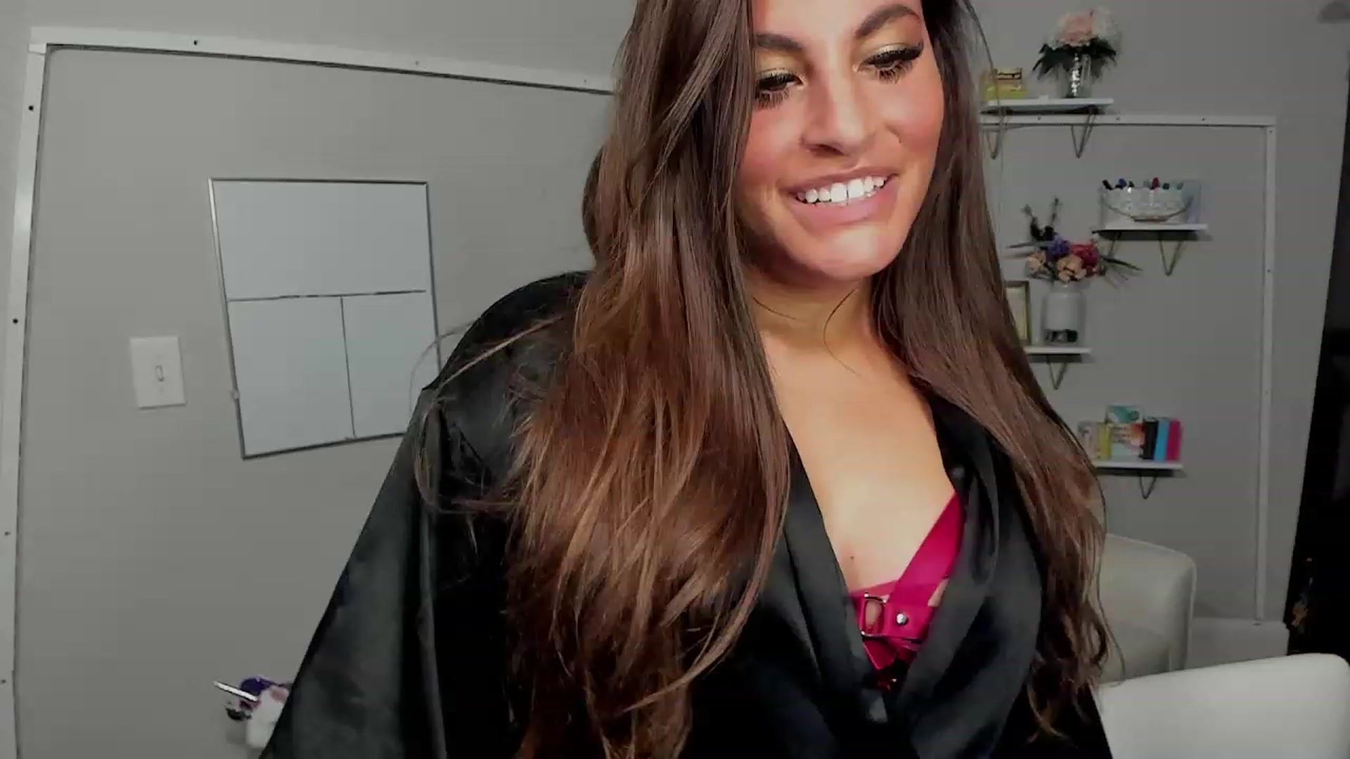 Gallery image thumbnail from Dr_MylaBanks's myfreecams stream on, 09/23/2023, 02:49 image 1 of 20