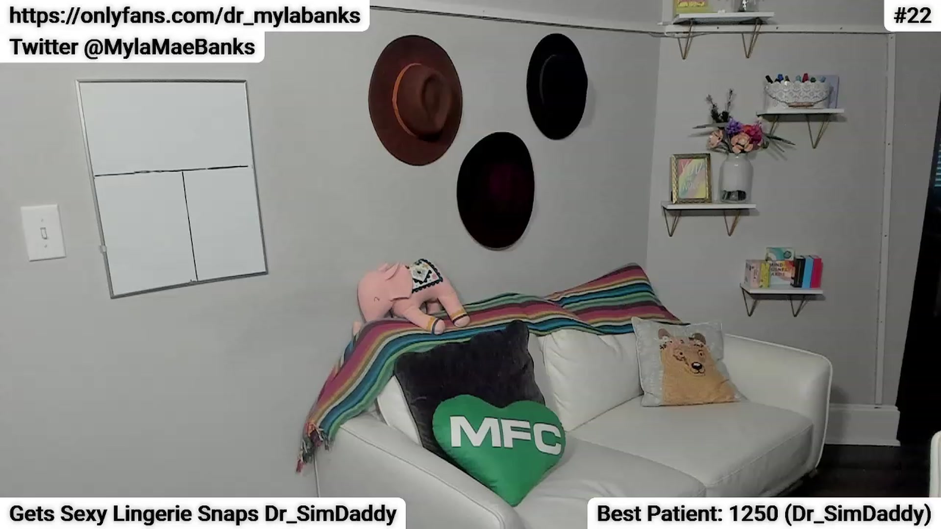 Gallery image thumbnail from Dr_MylaBanks's myfreecams stream on, 09/24/2023, 01:31 image 4 of 20