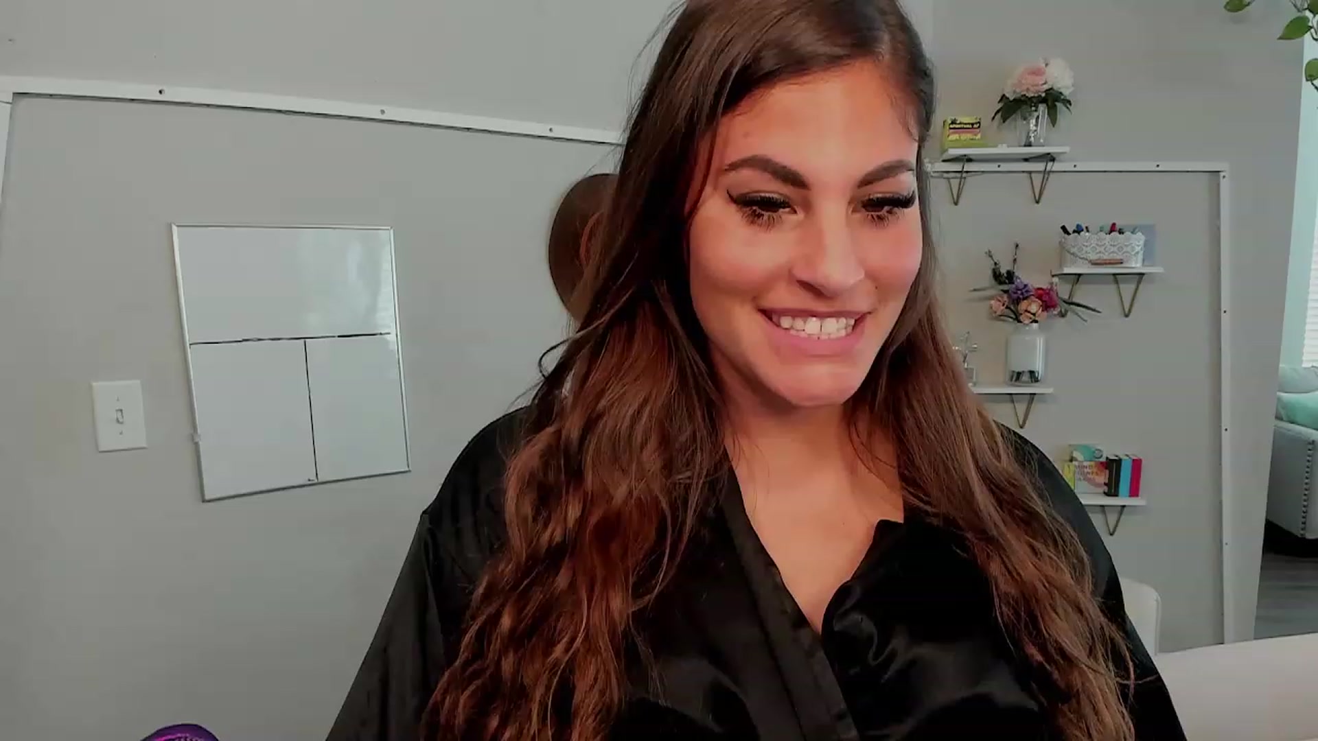 Gallery image thumbnail from Dr_MylaBanks's myfreecams stream on, 09/28/2023, 21:11 image 3 of 20
