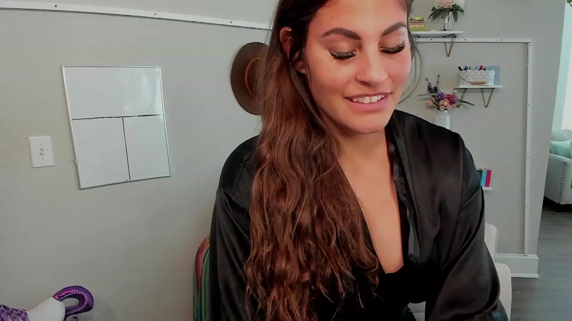 Gallery image thumbnail from Dr_MylaBanks's myfreecams stream on, 09/28/2023, 21:11 image 5 of 20