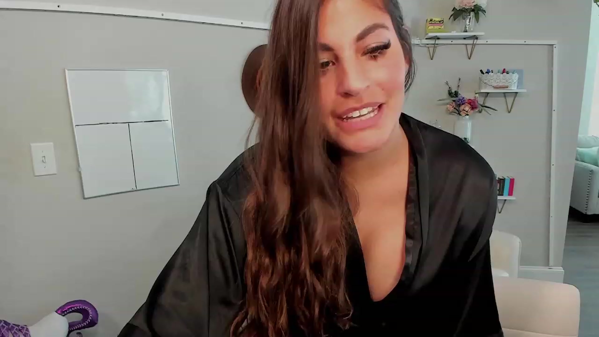 Gallery image thumbnail from Dr_MylaBanks's myfreecams stream on, 09/28/2023, 21:11 image 4 of 20