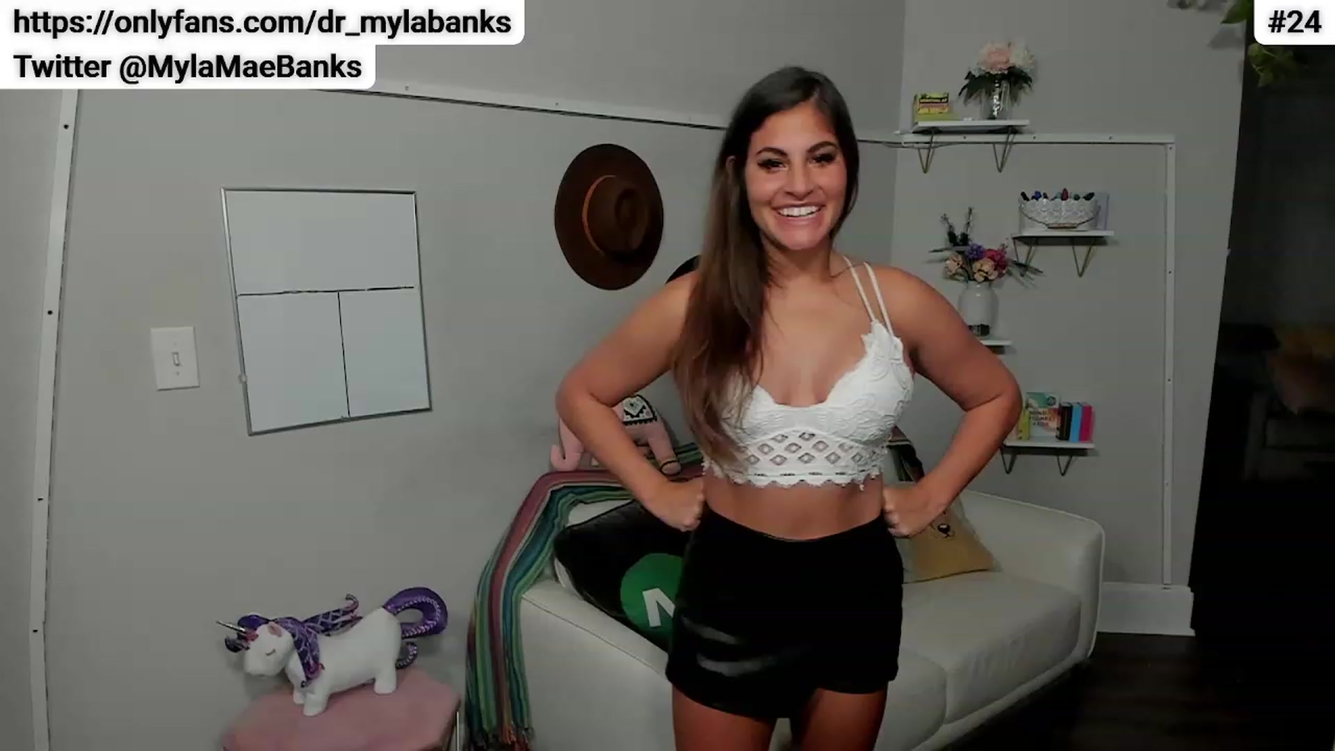 Gallery image thumbnail from Dr_MylaBanks's myfreecams stream on, 09/30/2023, 04:12 image 18 of 20