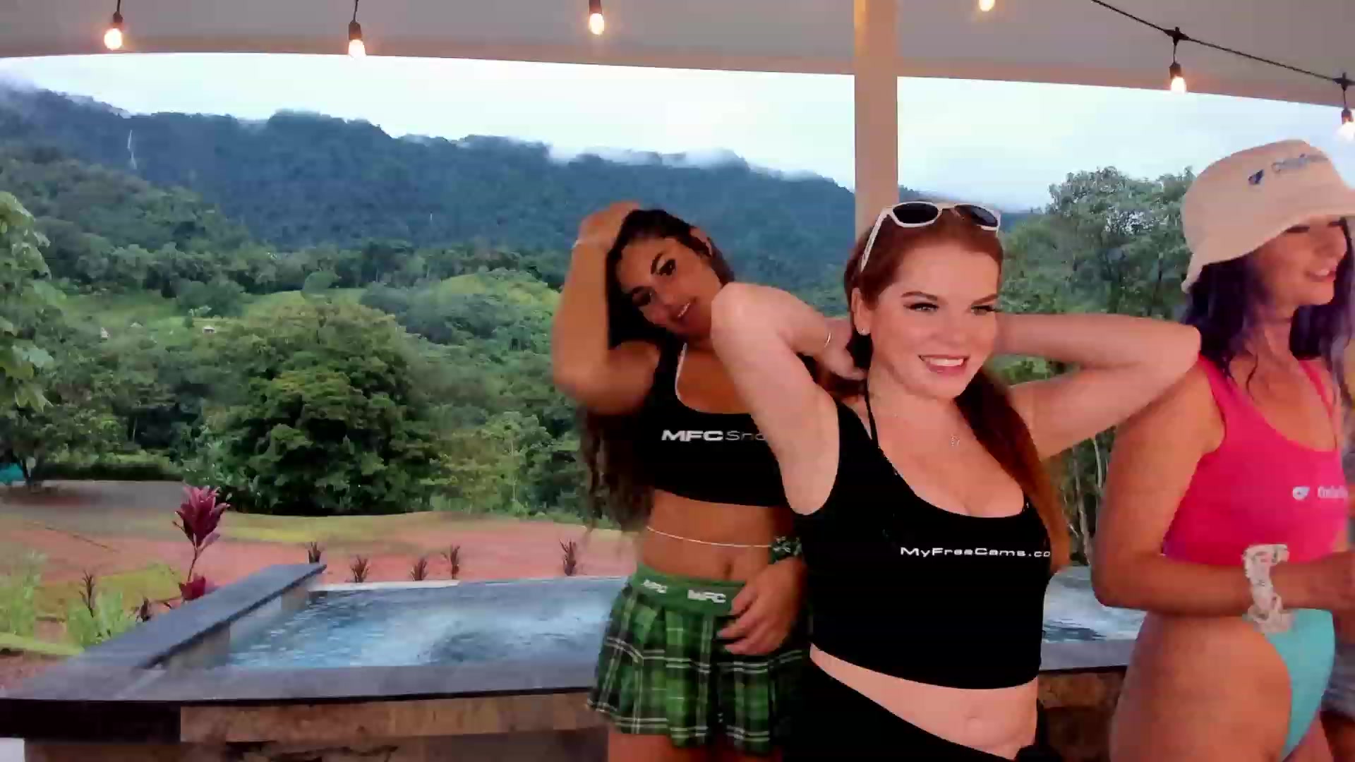 Gallery image thumbnail from Dr_MylaBanks's myfreecams stream on, 10/10/2023, 22:56 image 10 of 20