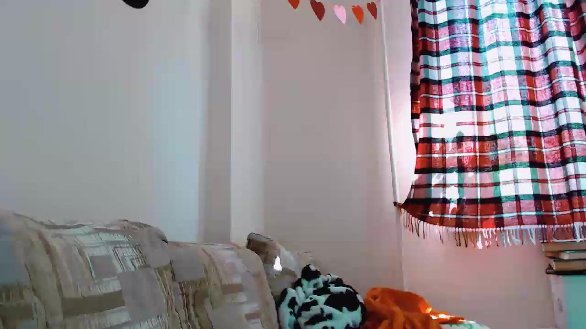 Gallery image thumbnail from DraGoldFlyy's myfreecams stream on, 08/14/2026, 10:45 image 1 of 20