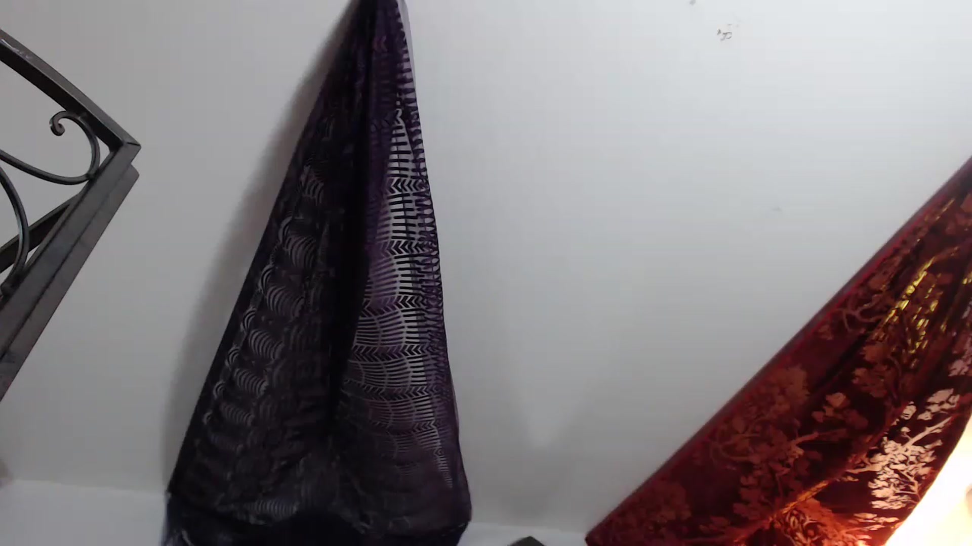 Gallery image thumbnail from DragonQueeen's myfreecams stream on, 11/16/2022, 07:57 image 9 of 20
