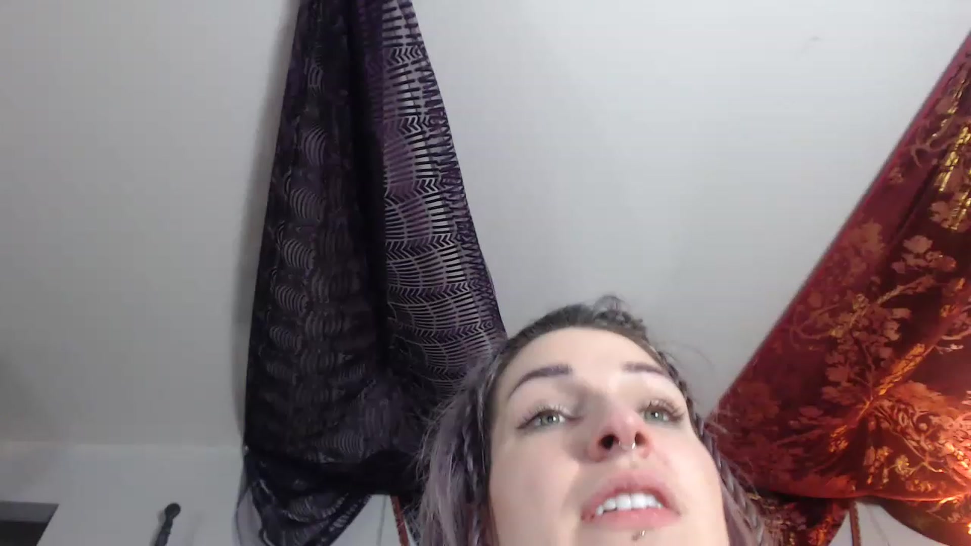Gallery image thumbnail from DragonQueeen's myfreecams stream on, 12/23/2022, 04:43 image 1 of 20